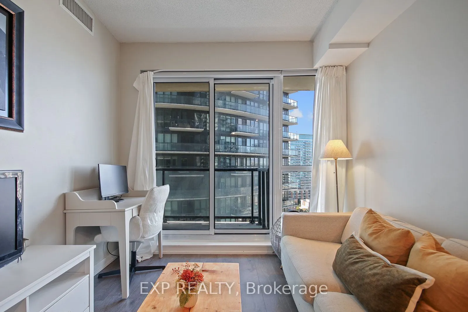 49 East Liberty Street, #1508