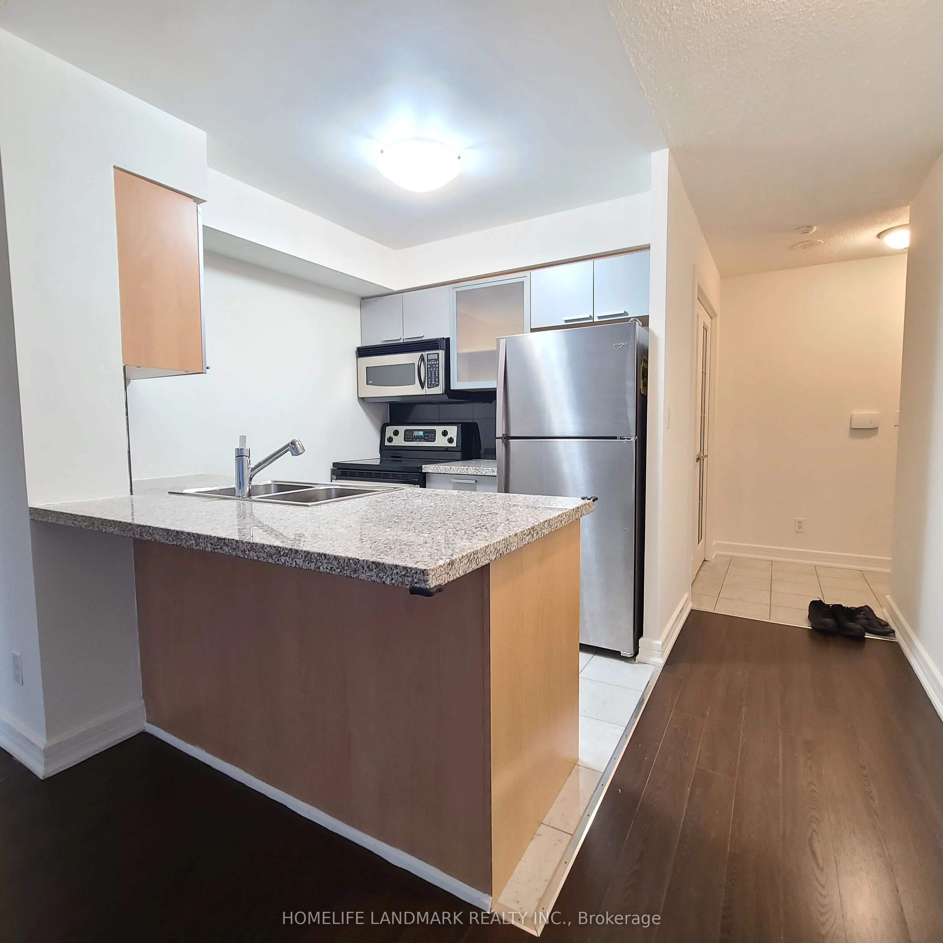 18 Harrison Garden Boulevard, #312
