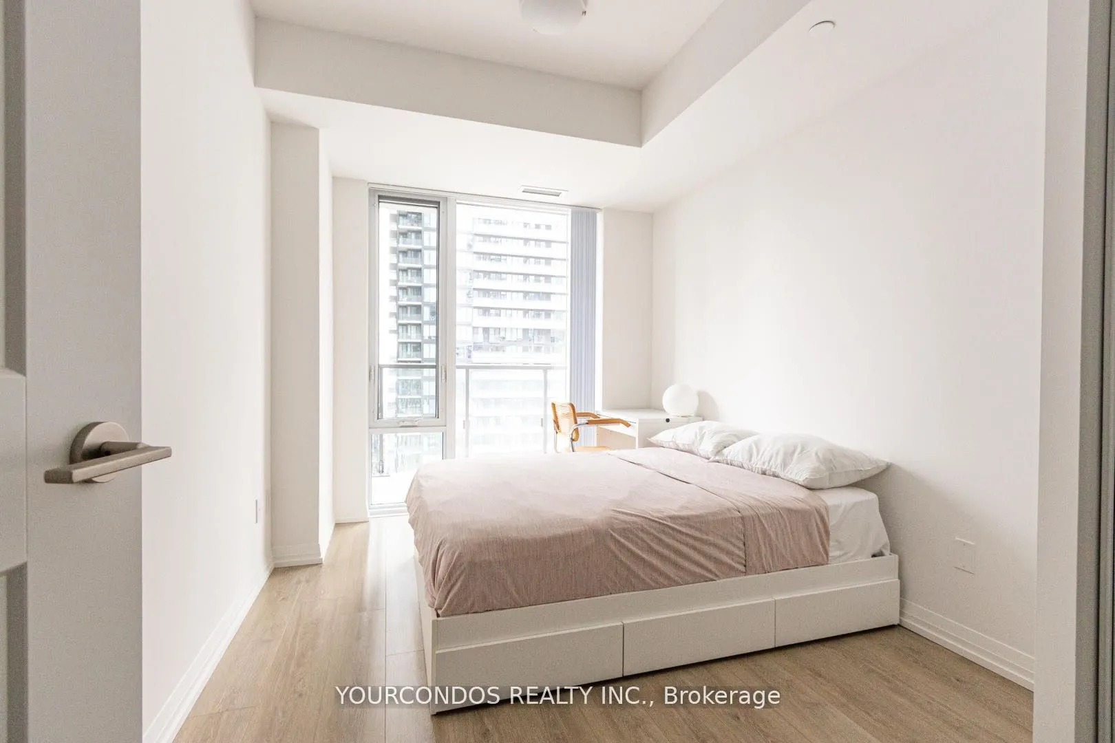 8 Widmer Street, #2911