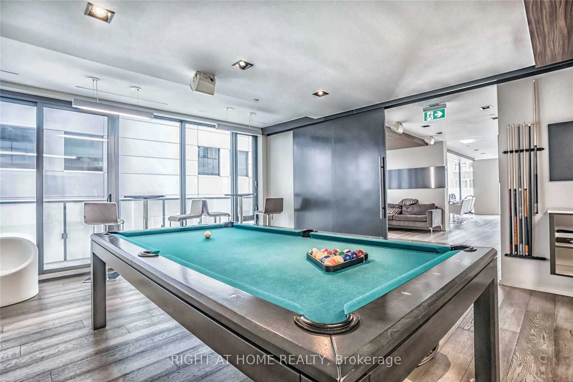 101 Peter Street, #3406