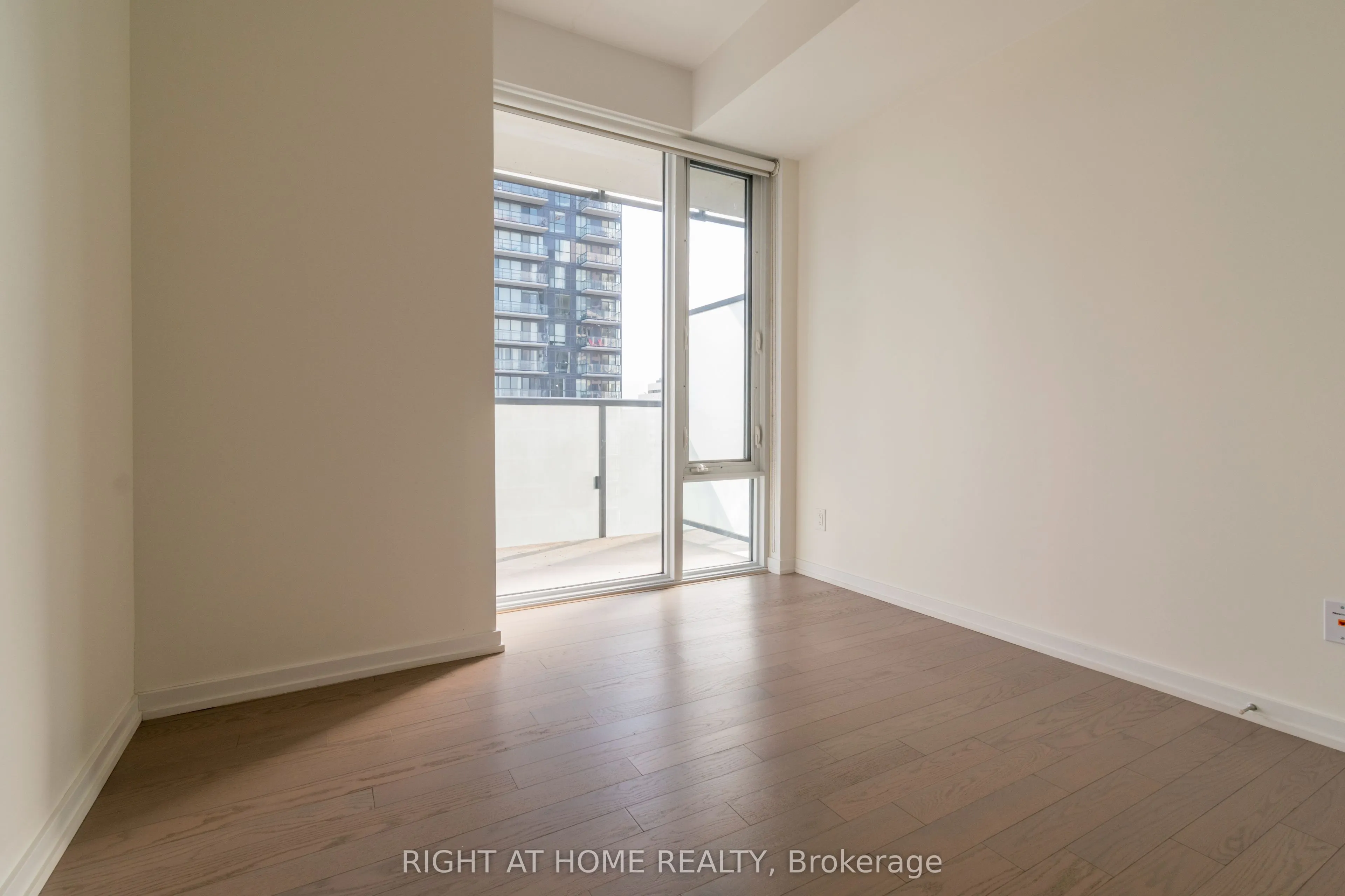 101 Peter Street, #3406