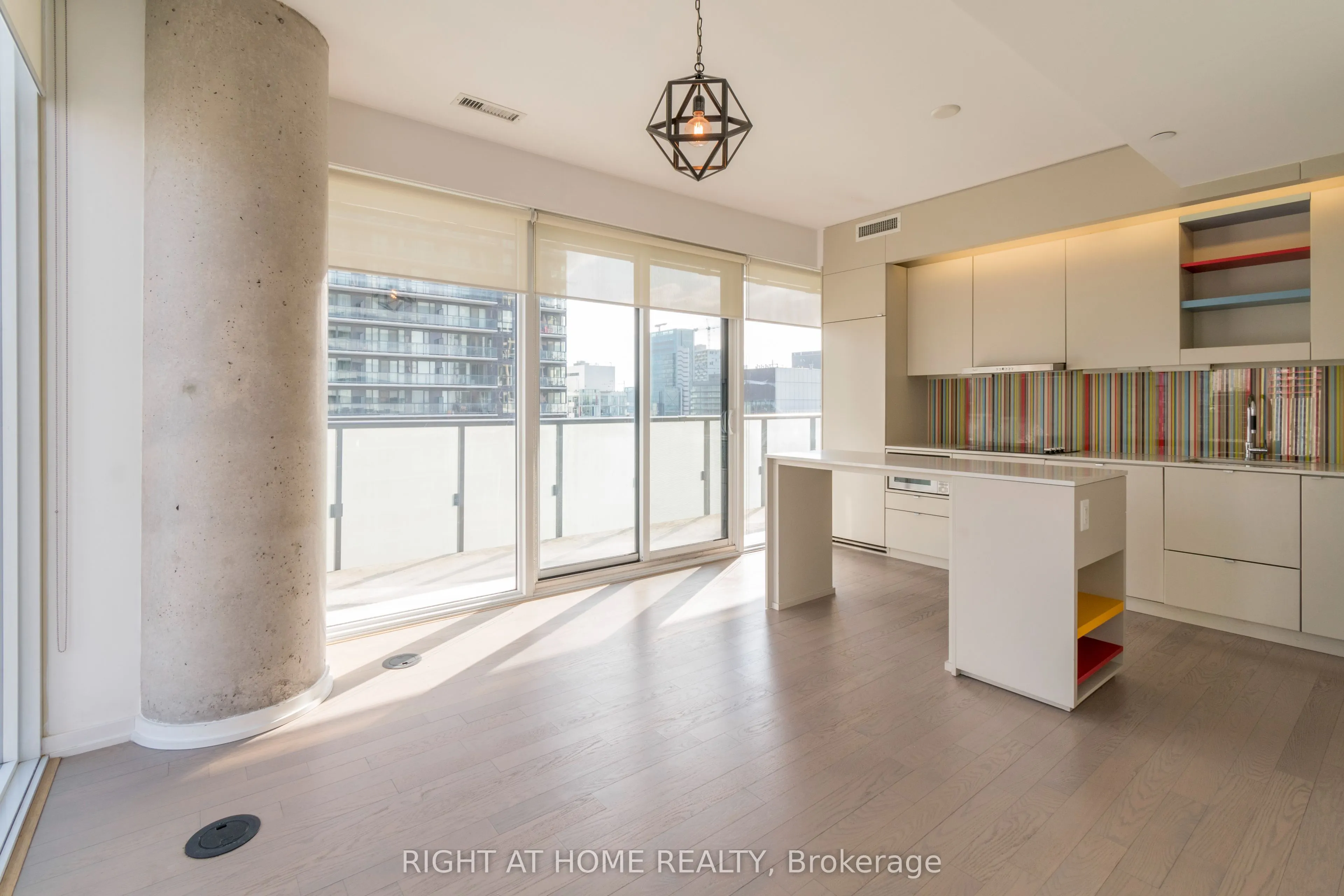 101 Peter Street, #3406