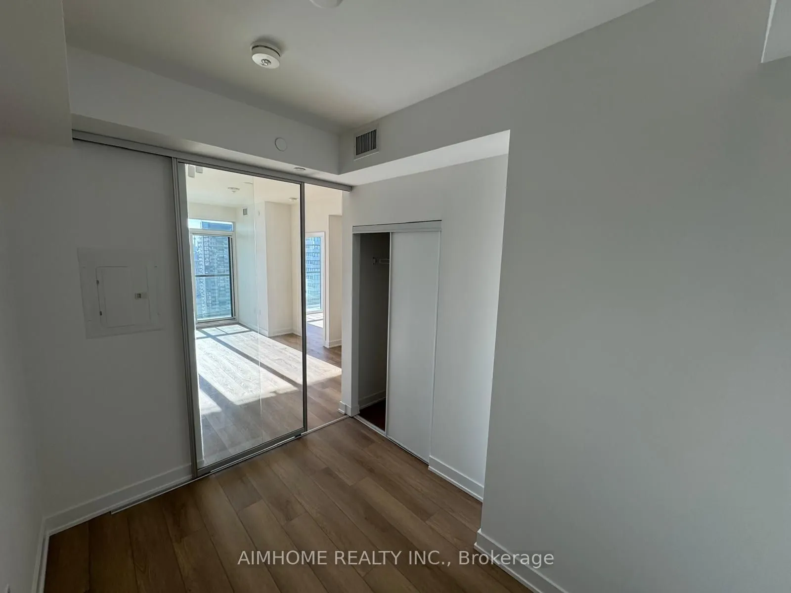 127 Broadway Avenue, #3001