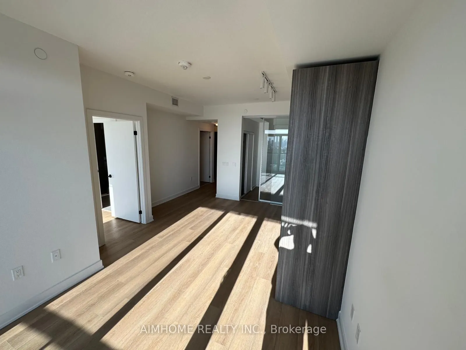 127 Broadway Avenue, #3001