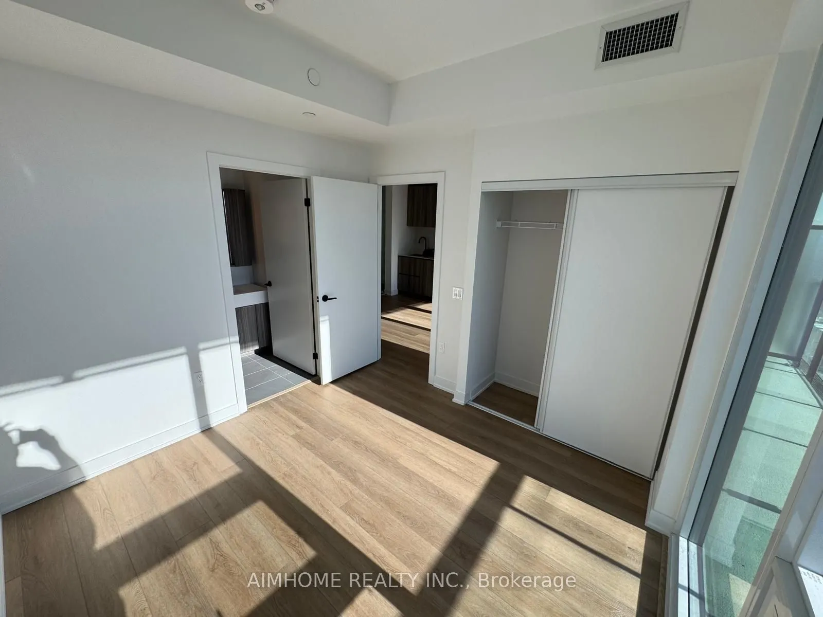 127 Broadway Avenue, #3001