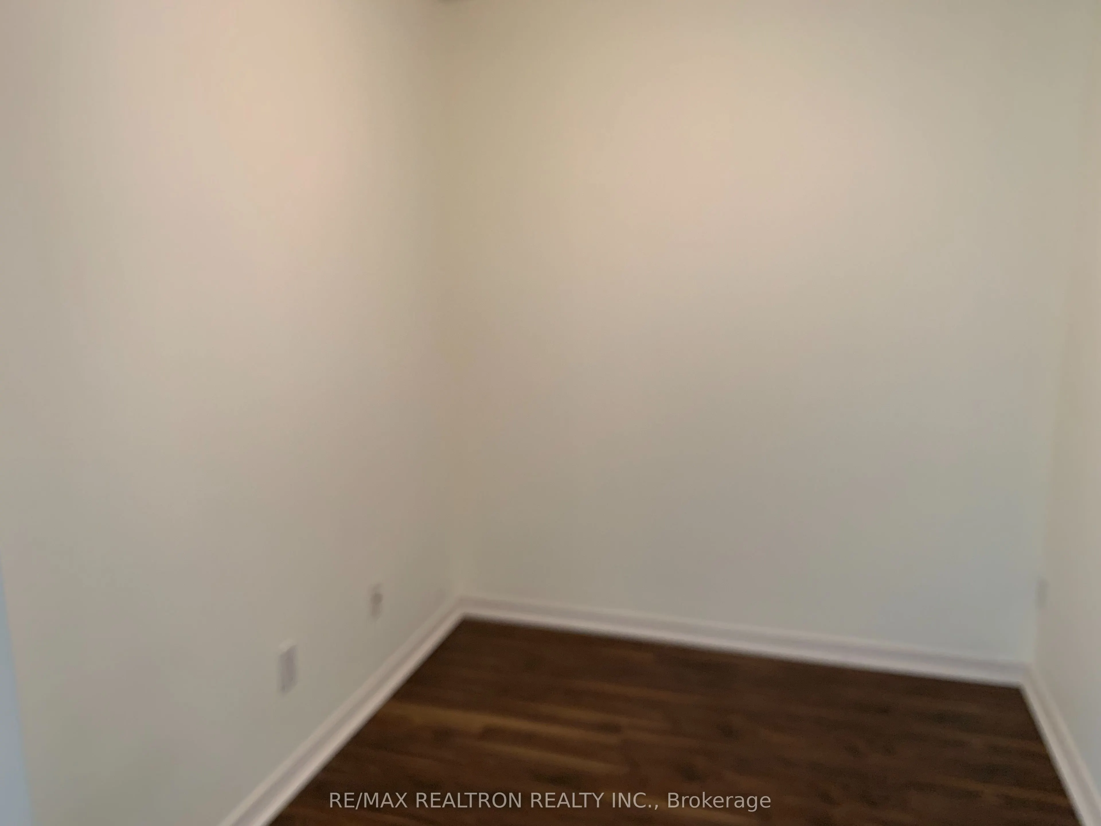 503 Beecroft Road, #2003