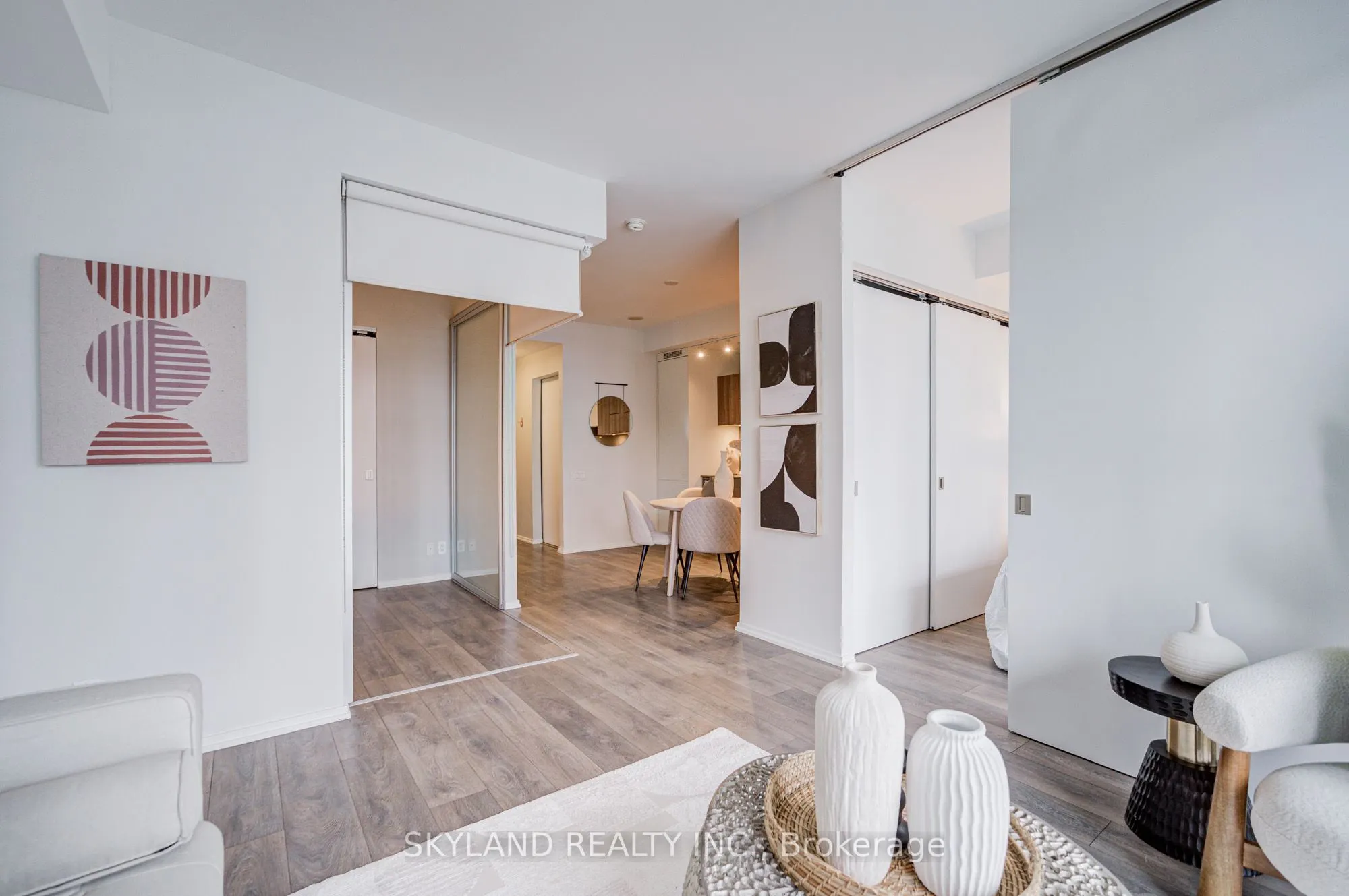 125 Peter Street, #3211