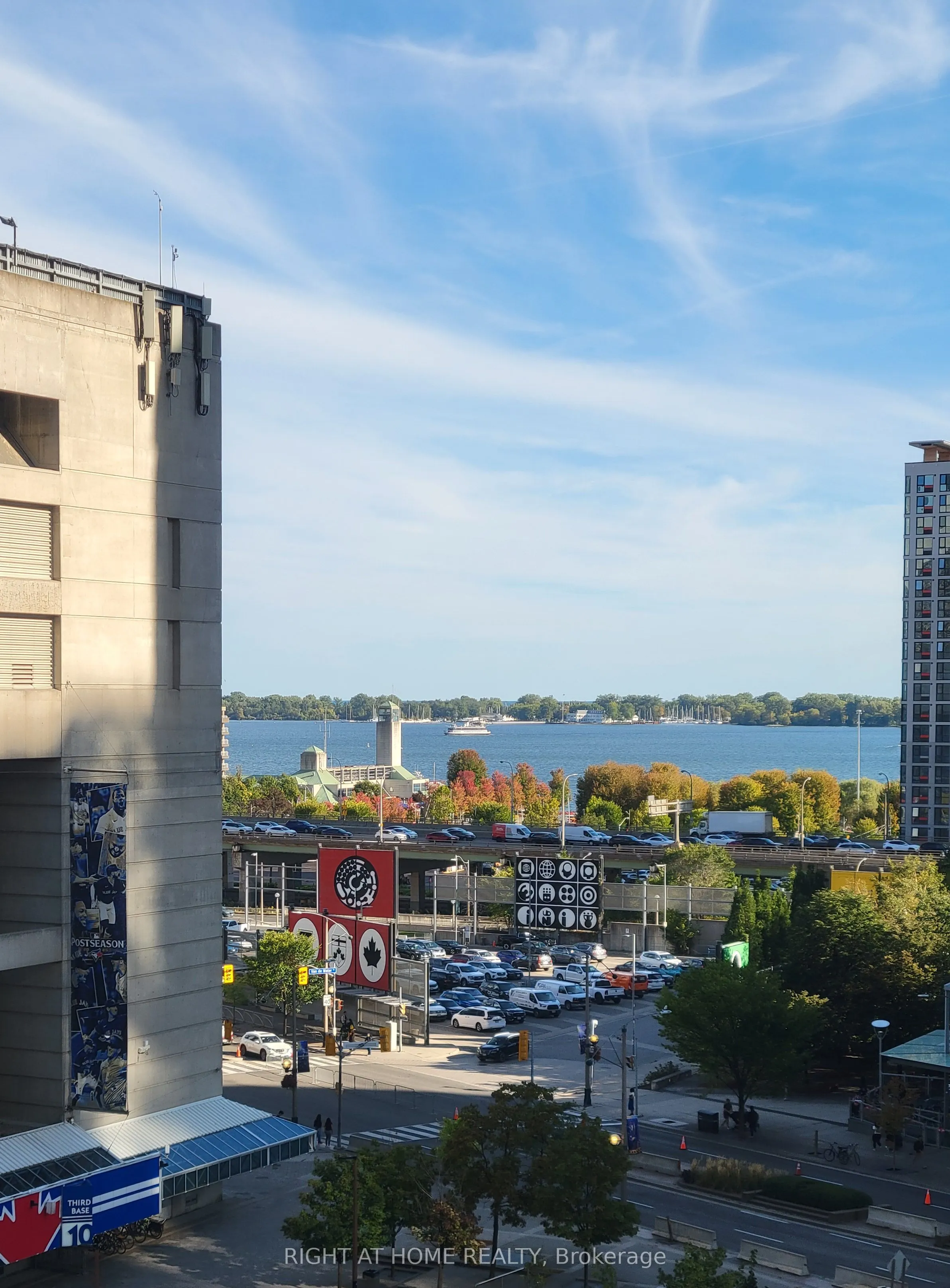 81 Navy Wharf Court, #916