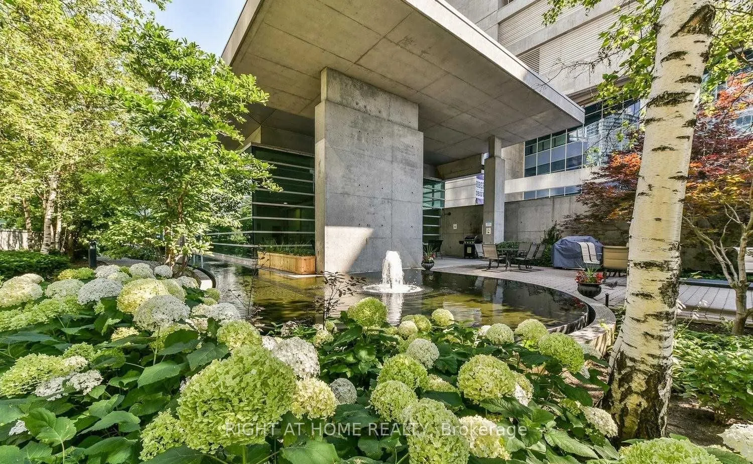 81 Navy Wharf Court, #916
