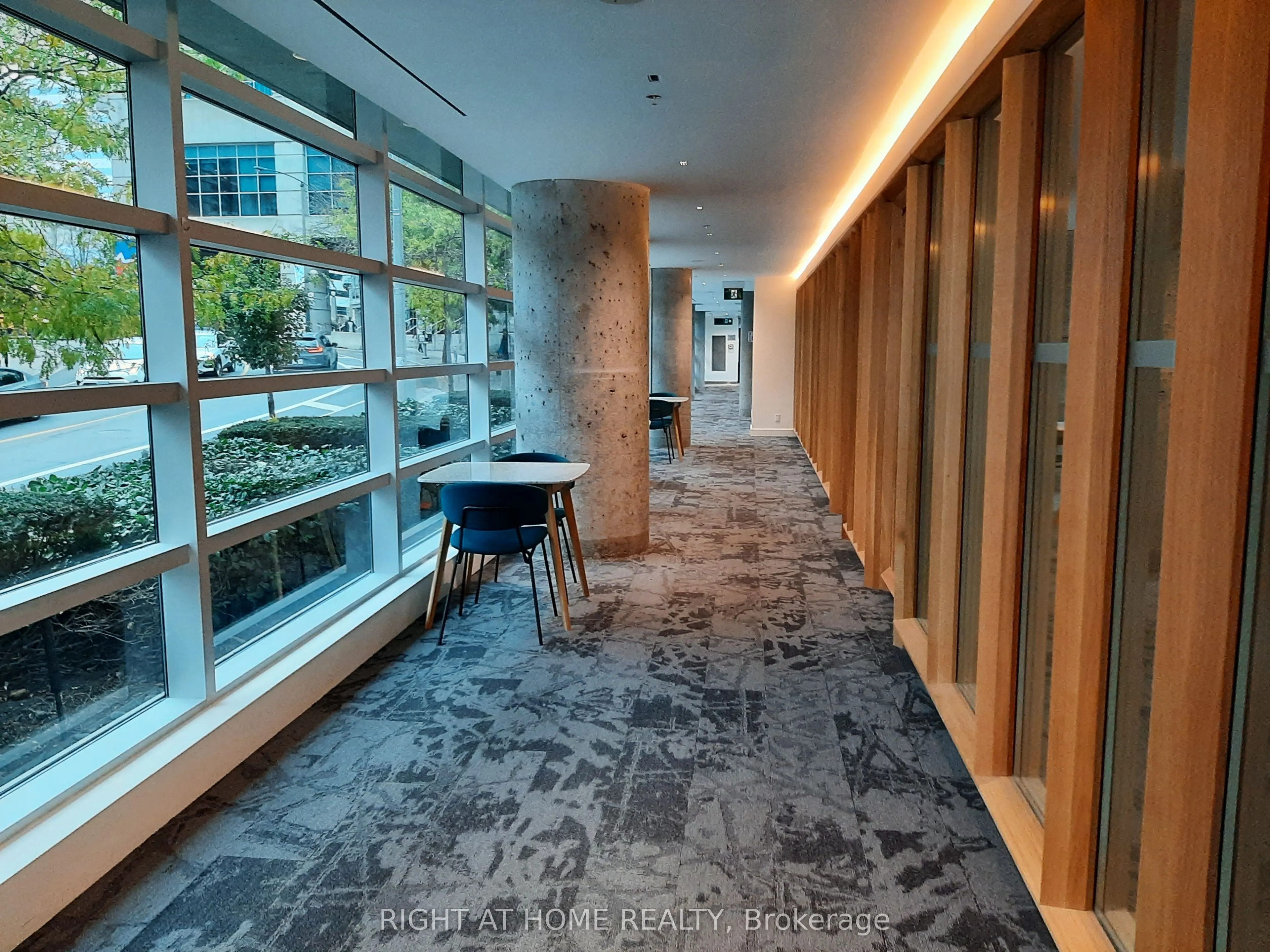 81 Navy Wharf Court, #916