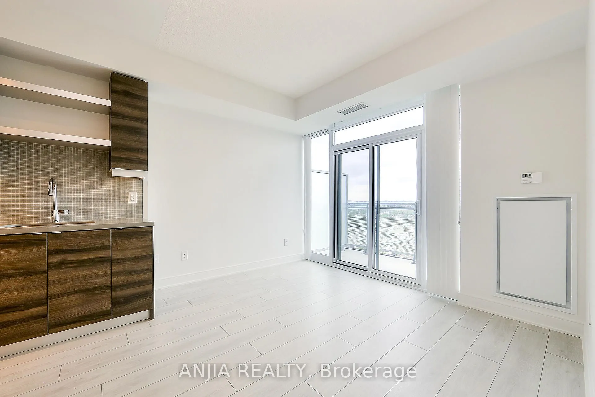 525 Adelaide Street W, #PH11