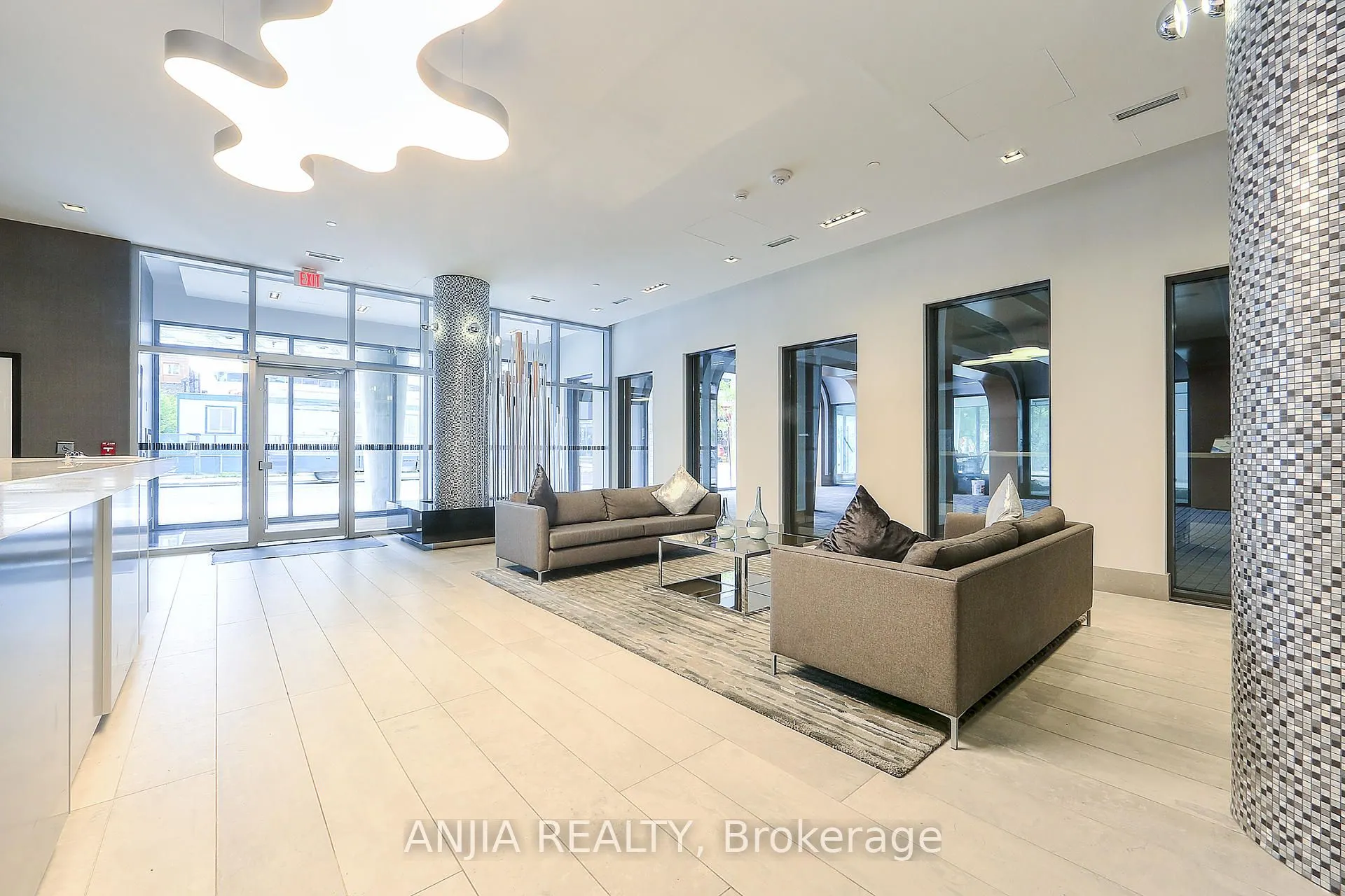525 Adelaide Street W, #PH11