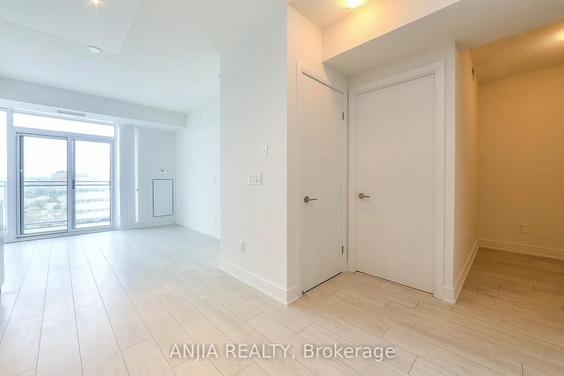 525 Adelaide Street W, #PH11
