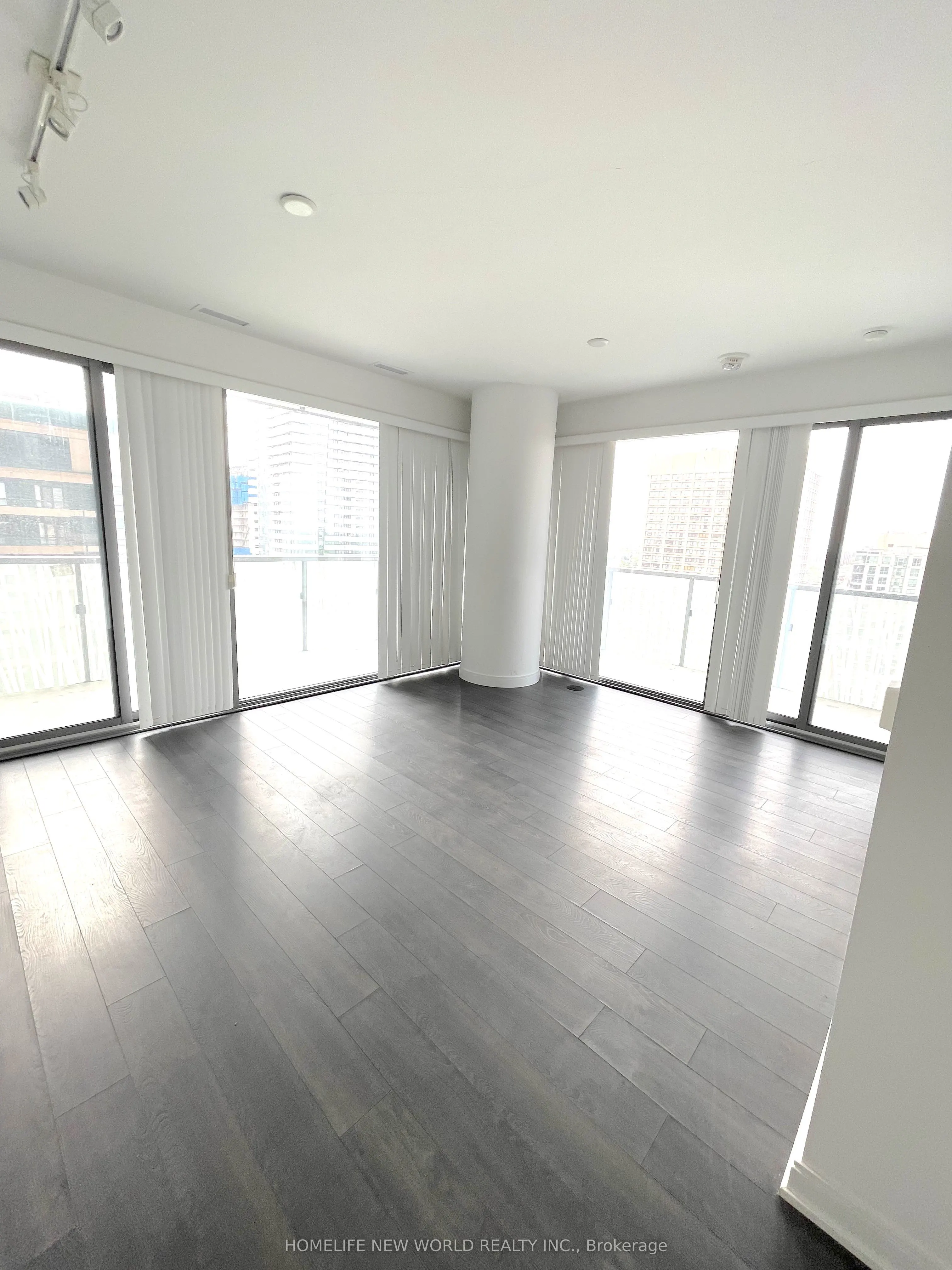 50 Charles Street E, #3109