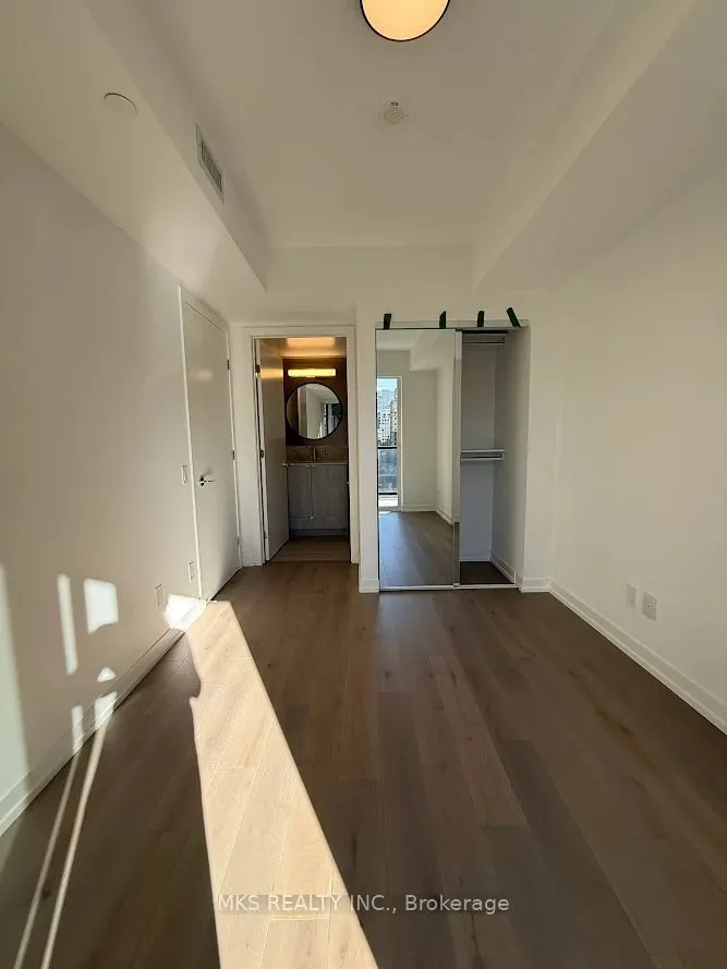 771 Yonge Street, #801