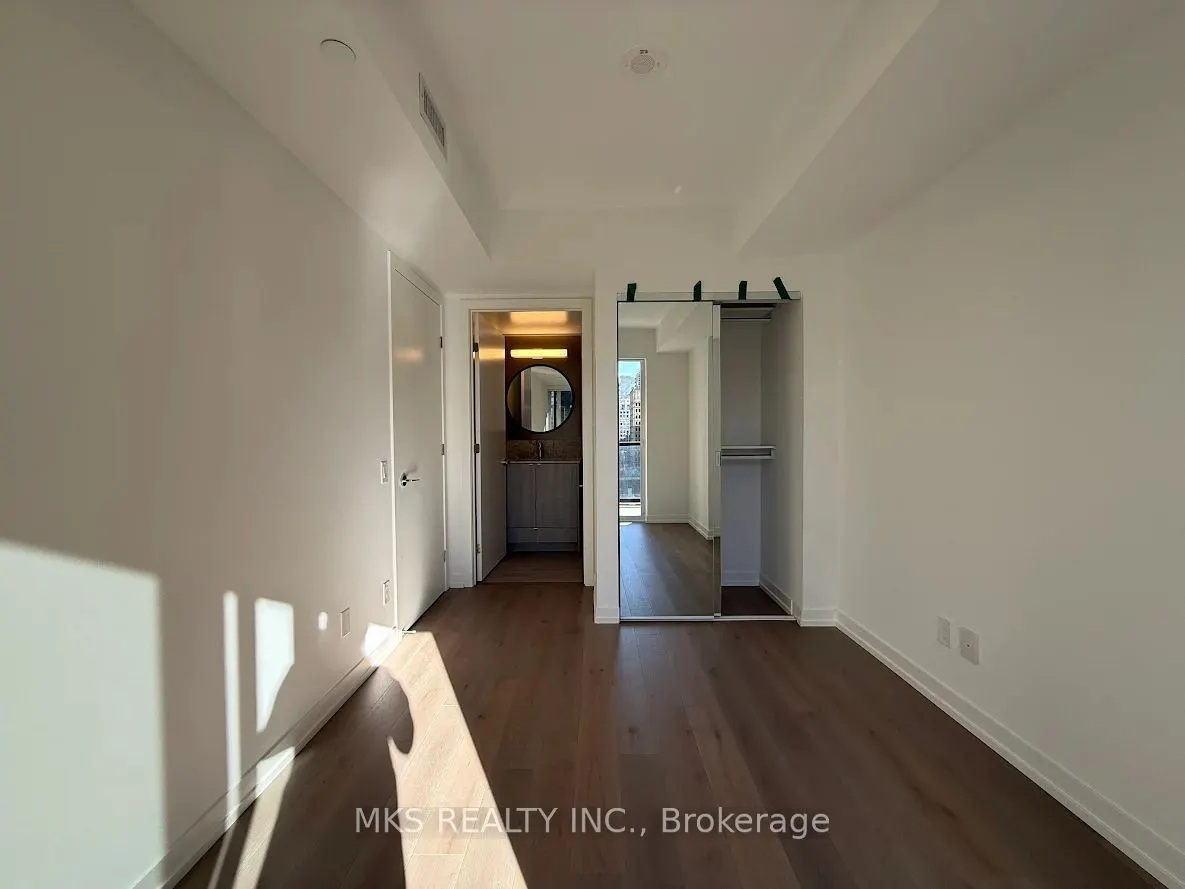 771 Yonge Street, #801