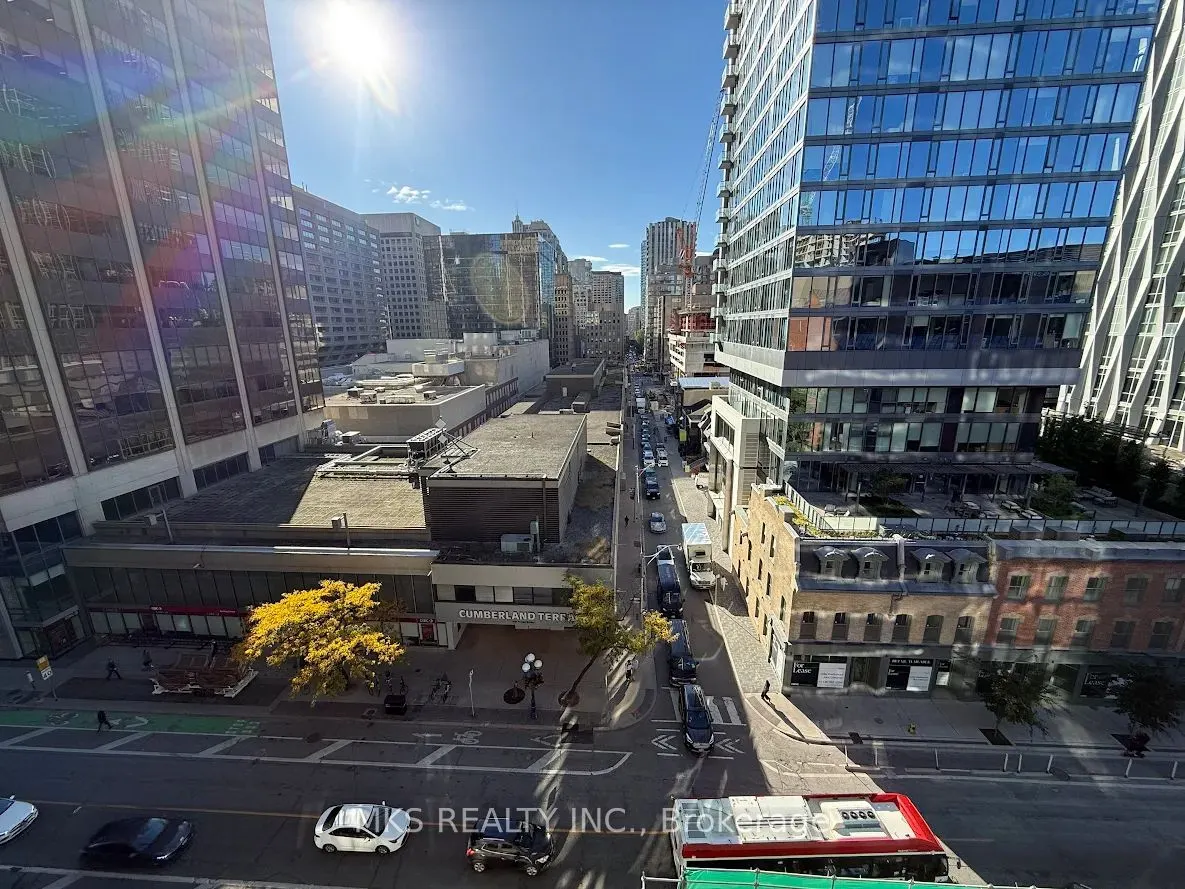 771 Yonge Street, #801