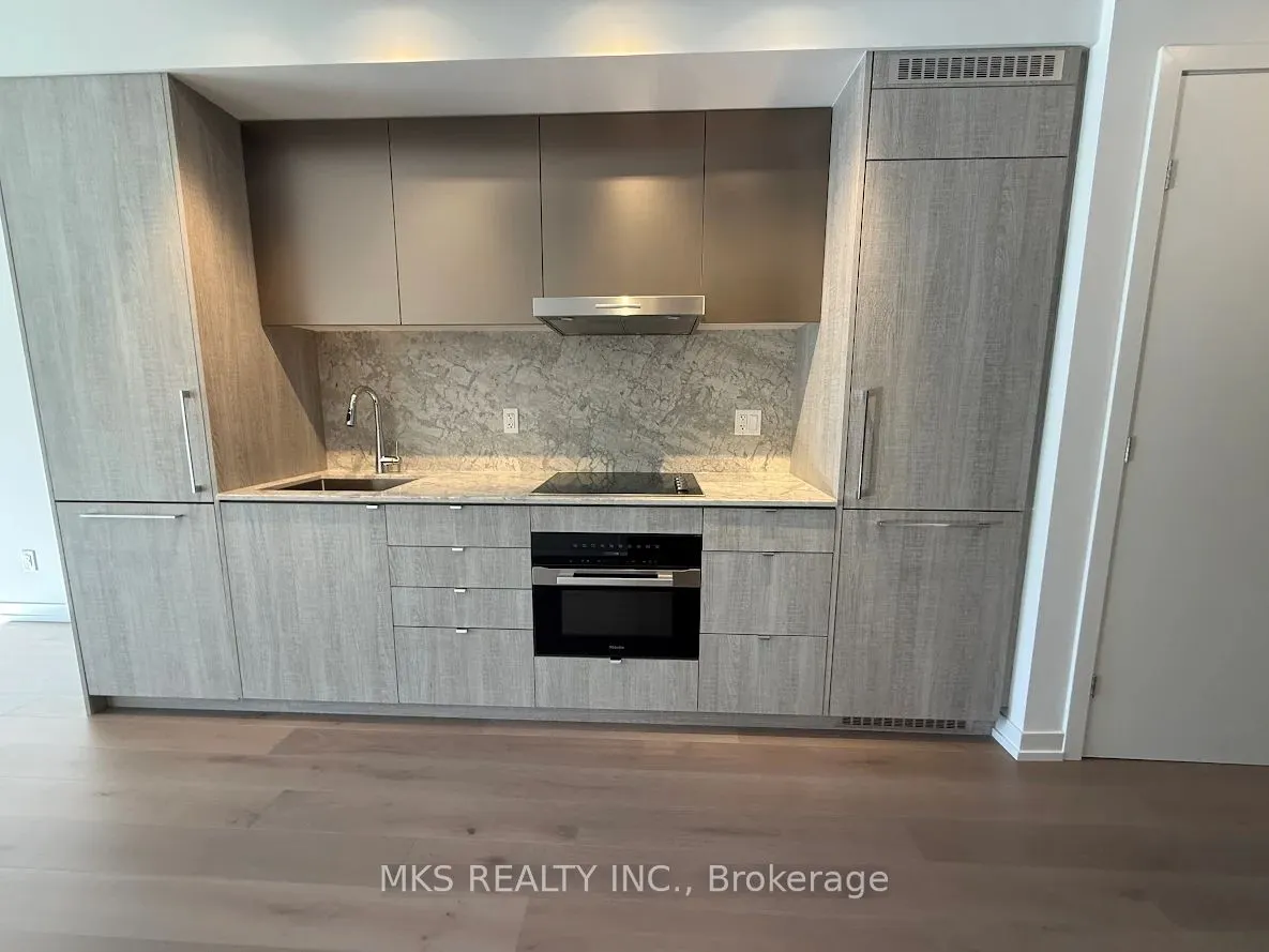771 Yonge Street, #801