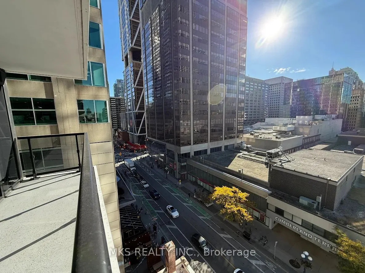 771 Yonge Street, #801