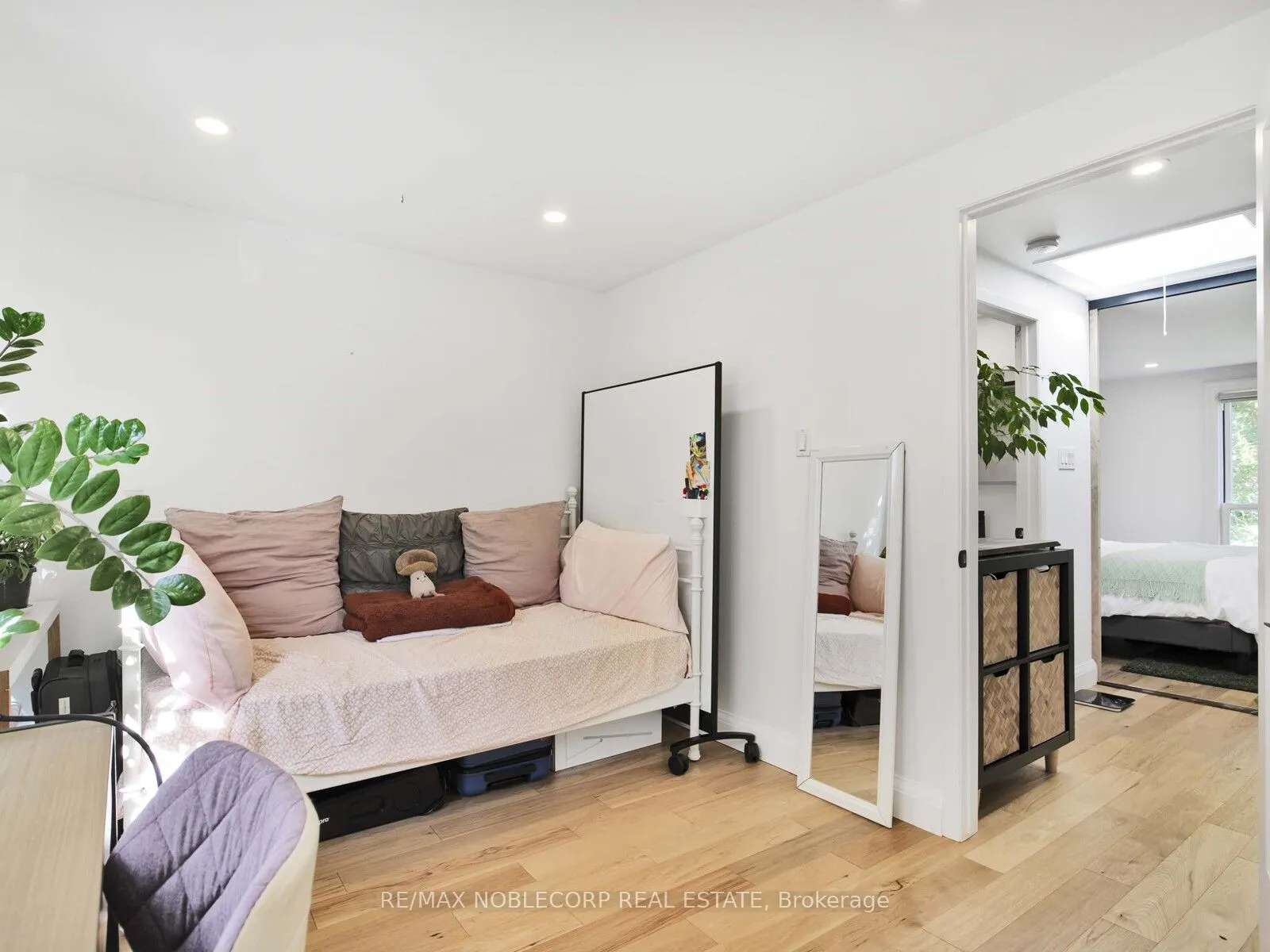 11 Hill crest Avenue