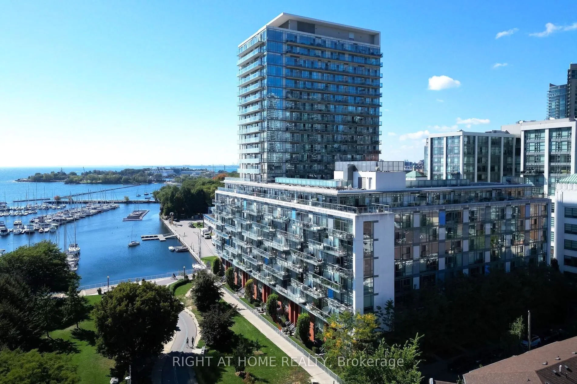 90 Stadium Road, #732