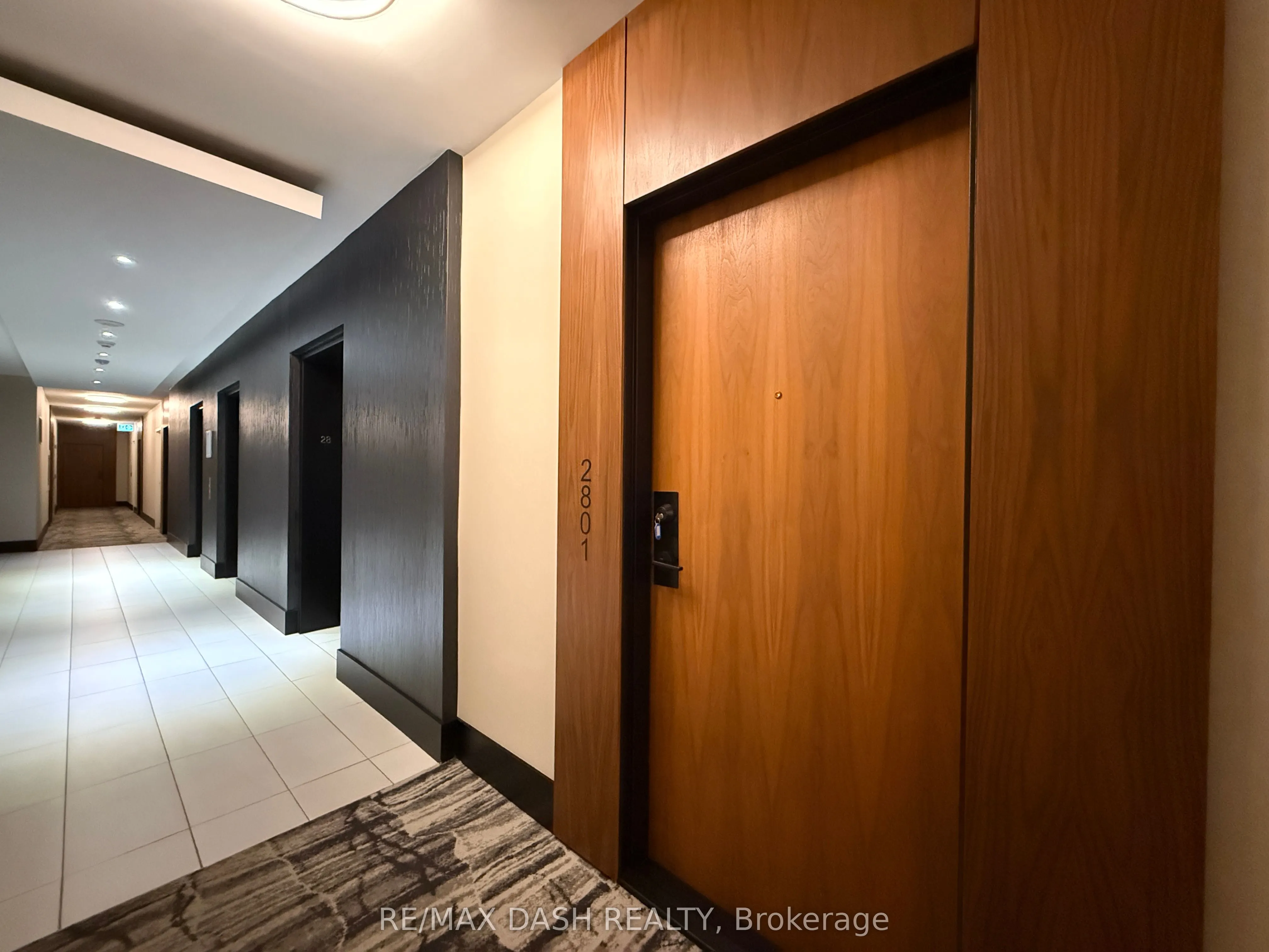 1 Market Street, #2801
