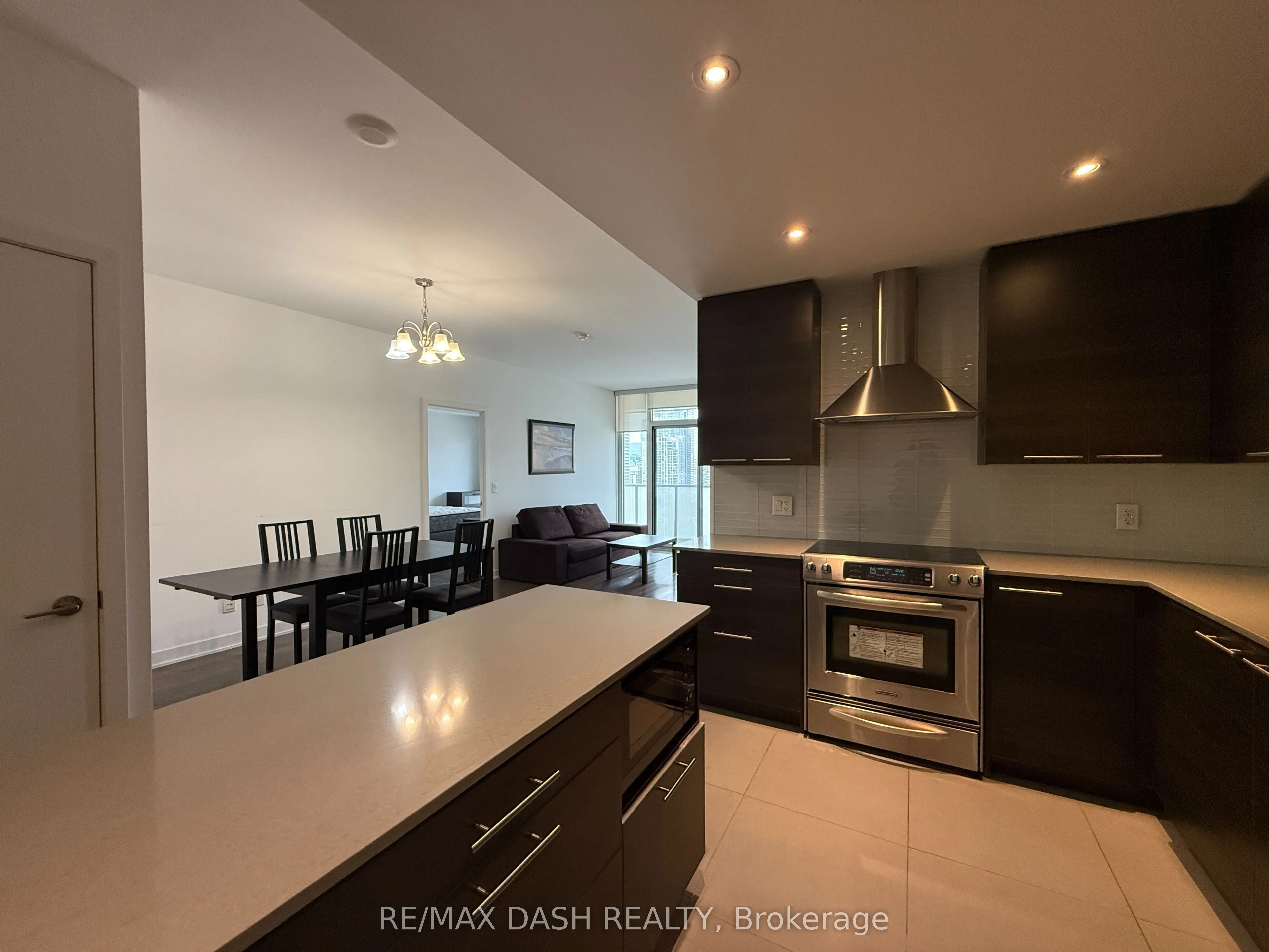 1 Market Street, #2801