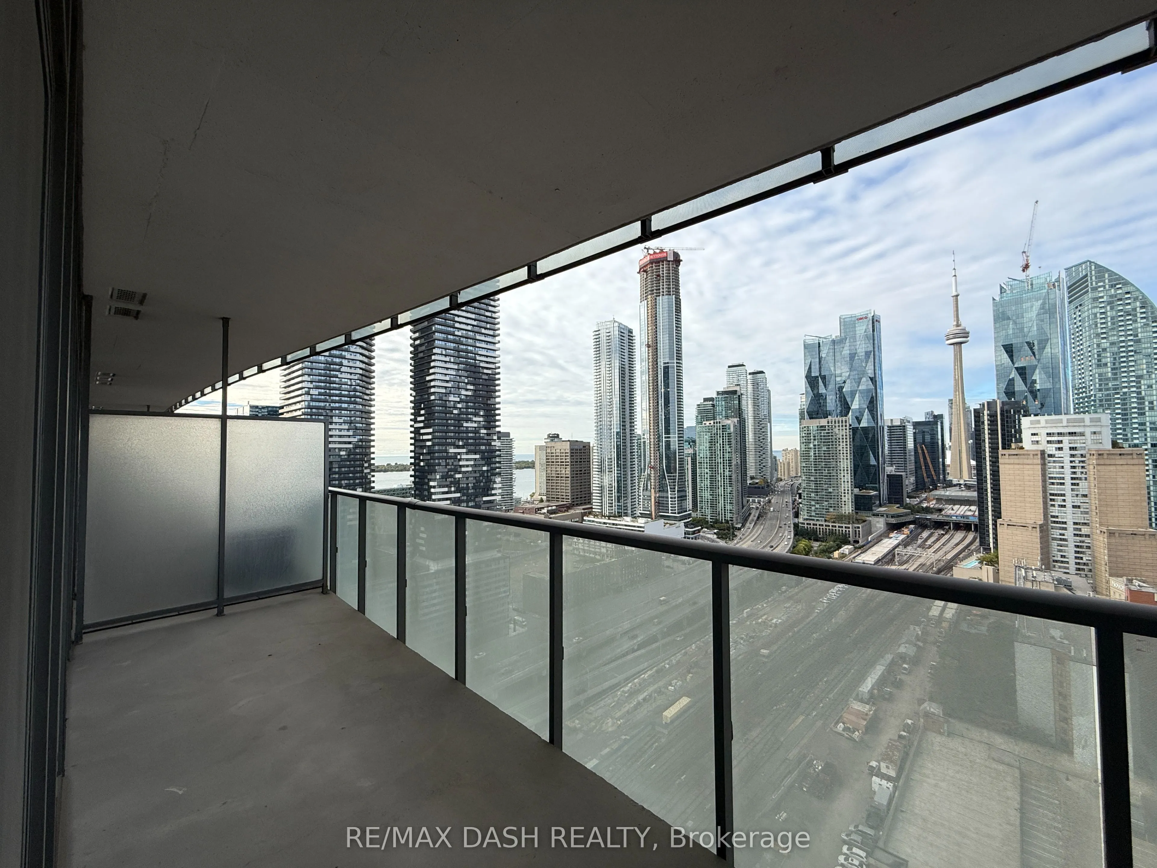 1 Market Street, #2801