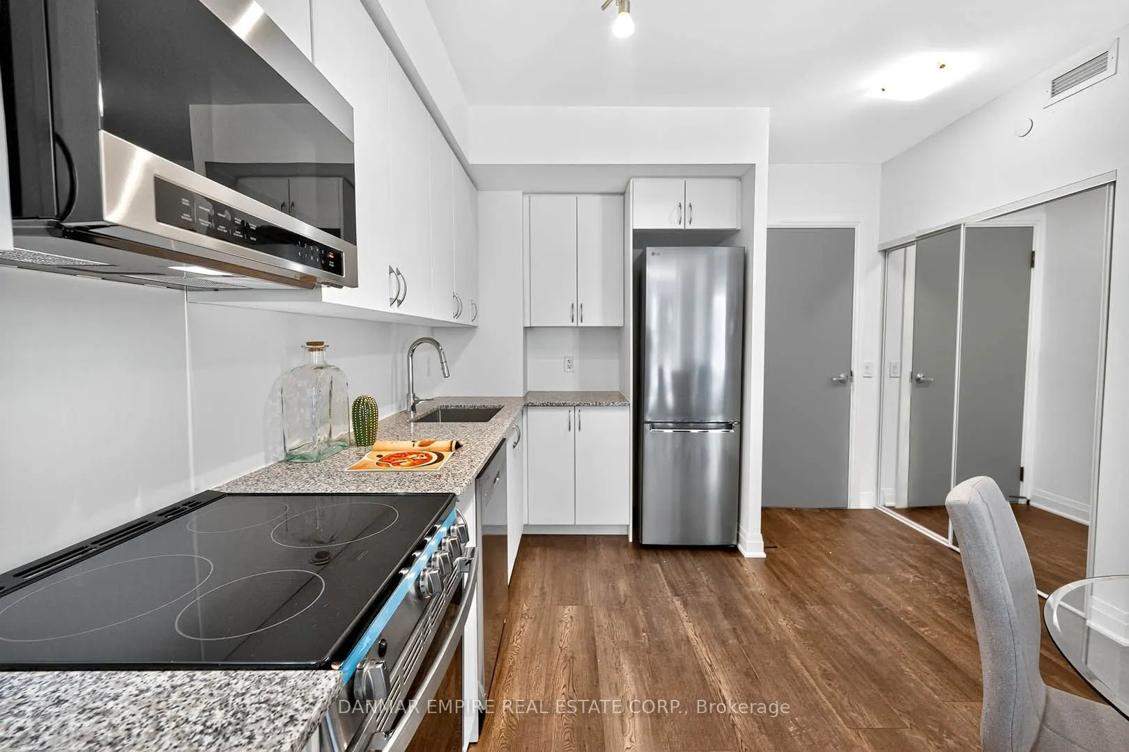 700 Sheppard Avenue W, #503