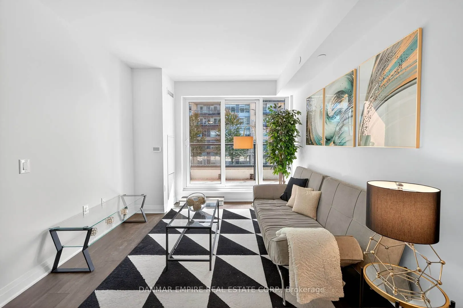 700 Sheppard Avenue W, #503