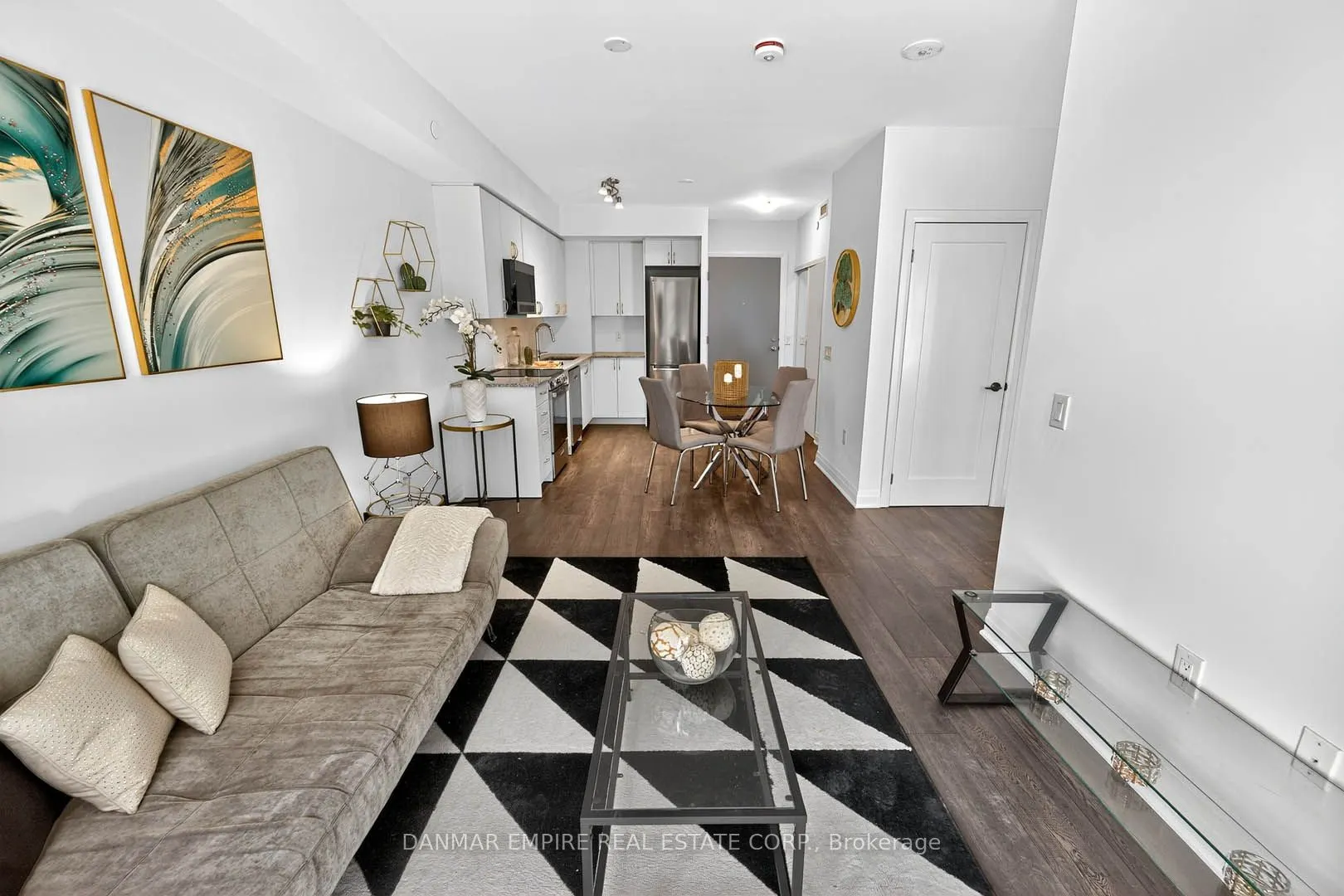 700 Sheppard Avenue W, #503