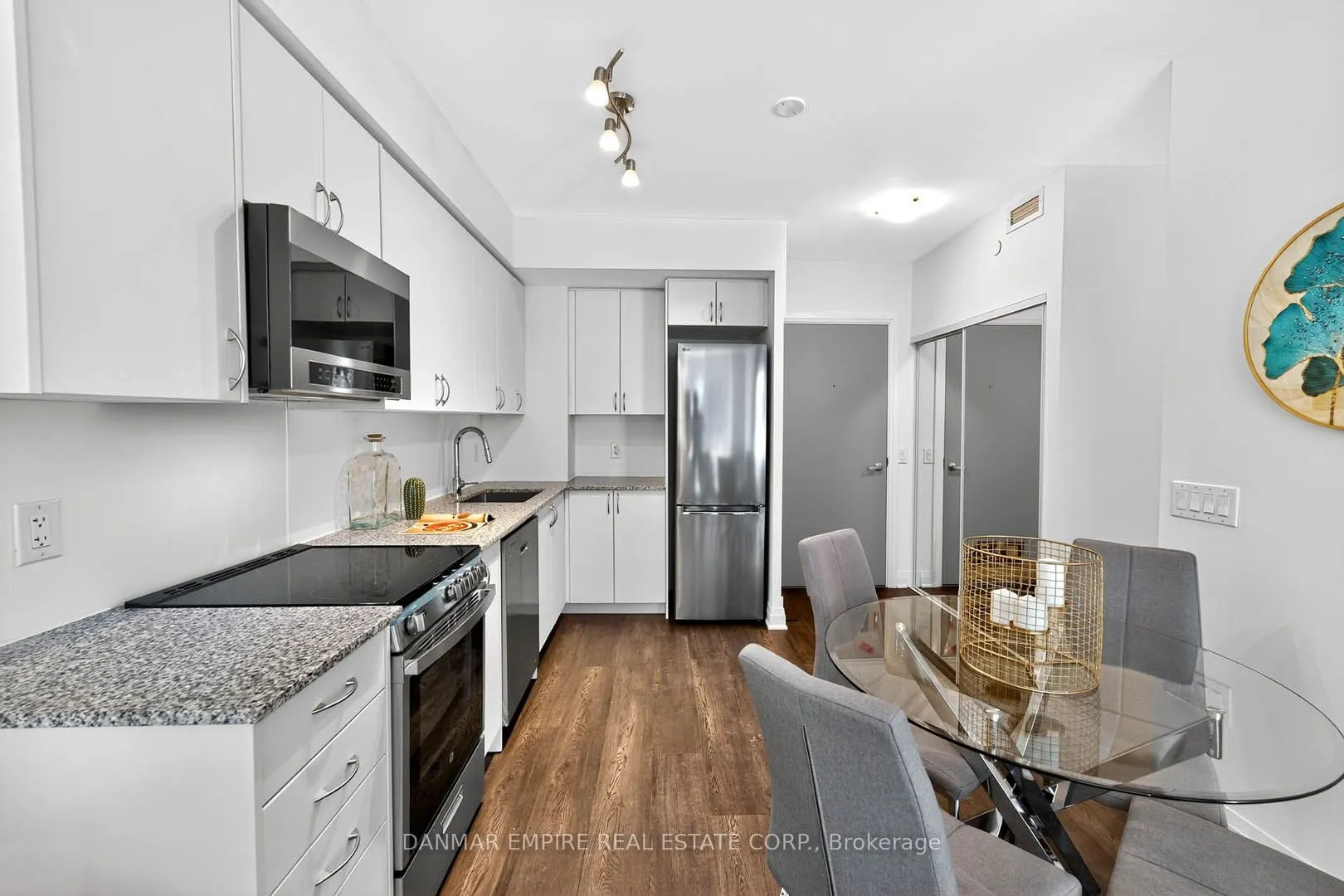700 Sheppard Avenue W, #503