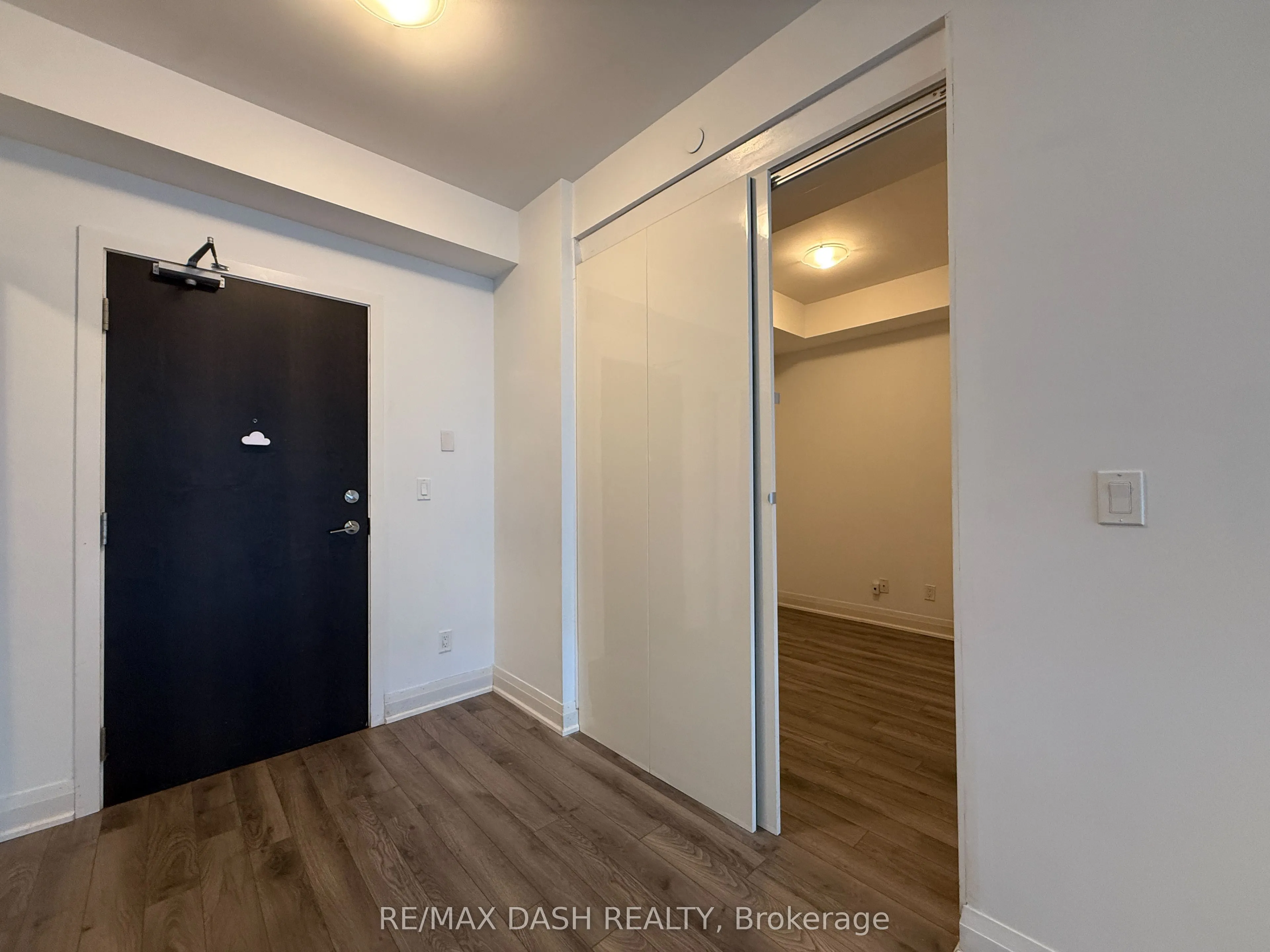 50 Bruyeres Mews, #621