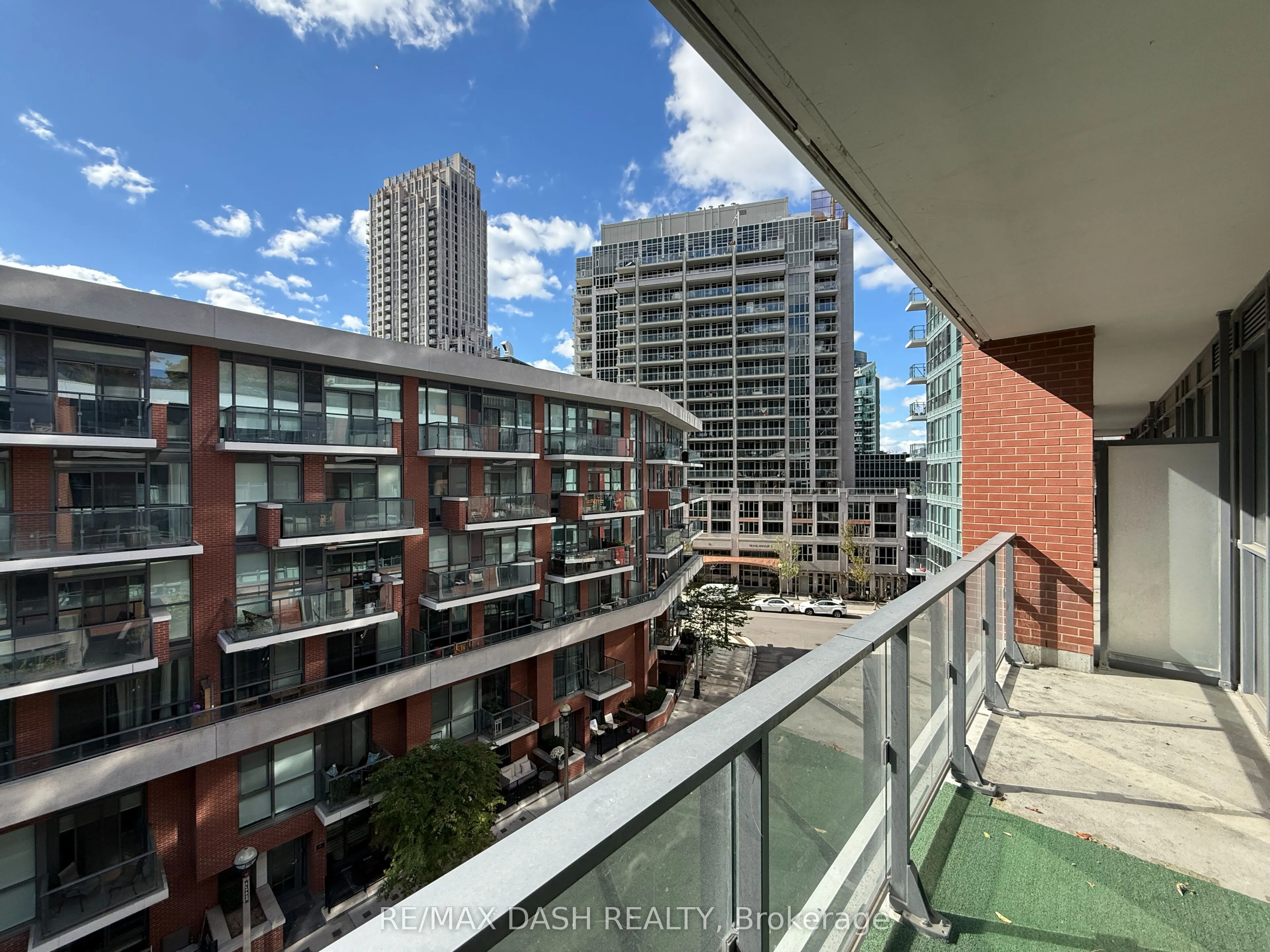 50 Bruyeres Mews, #621