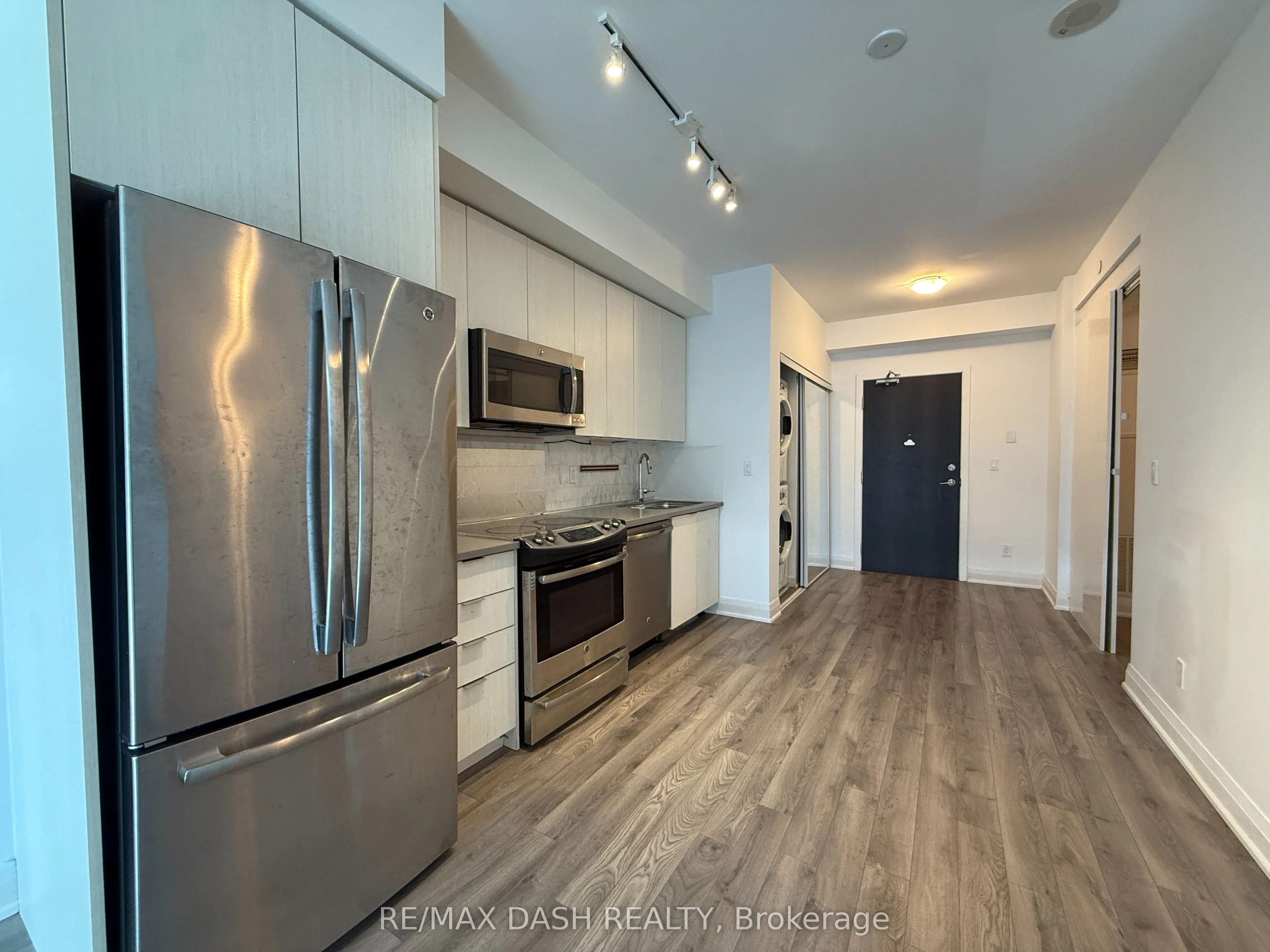 50 Bruyeres Mews, #621
