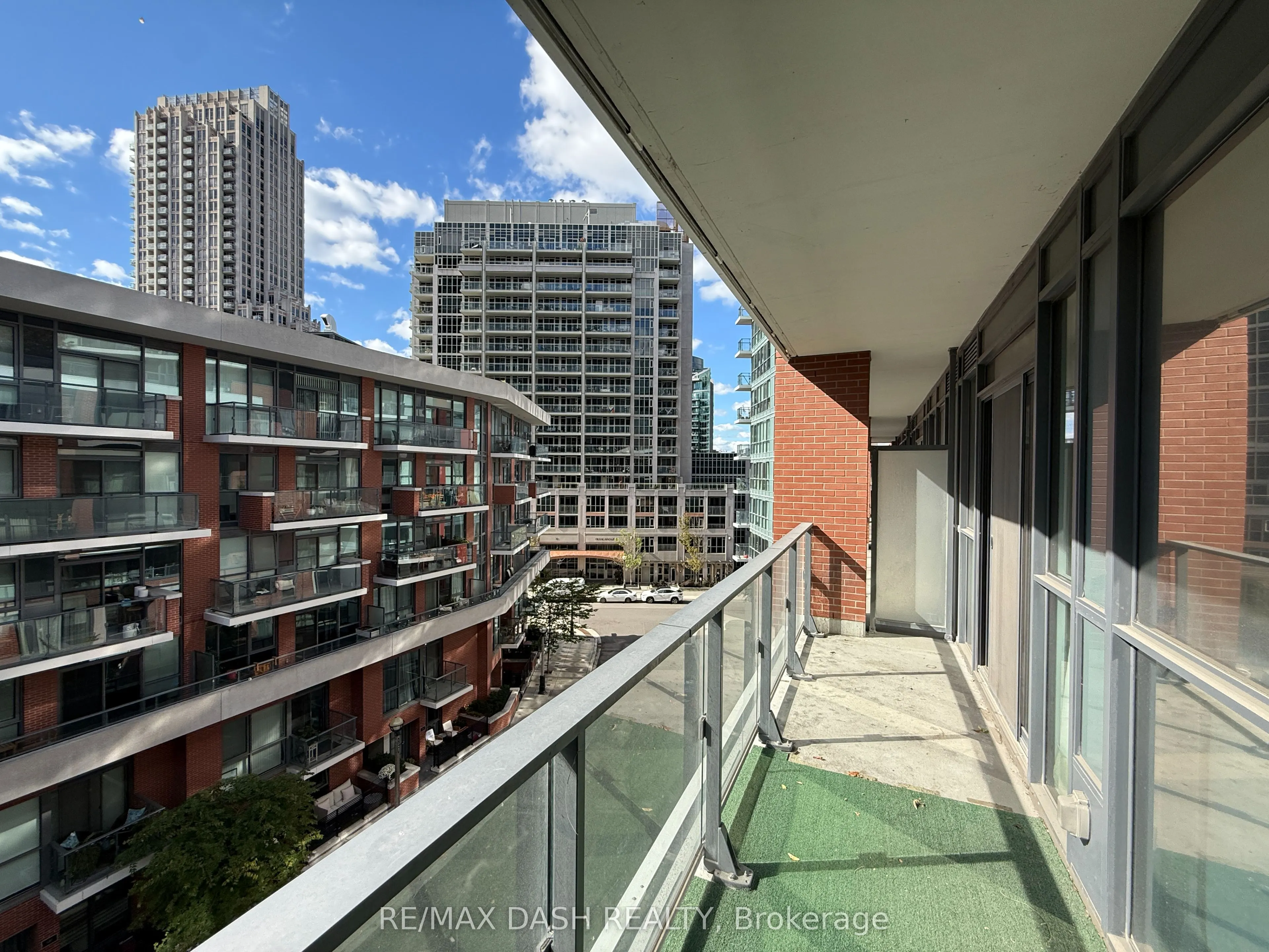 50 Bruyeres Mews, #621