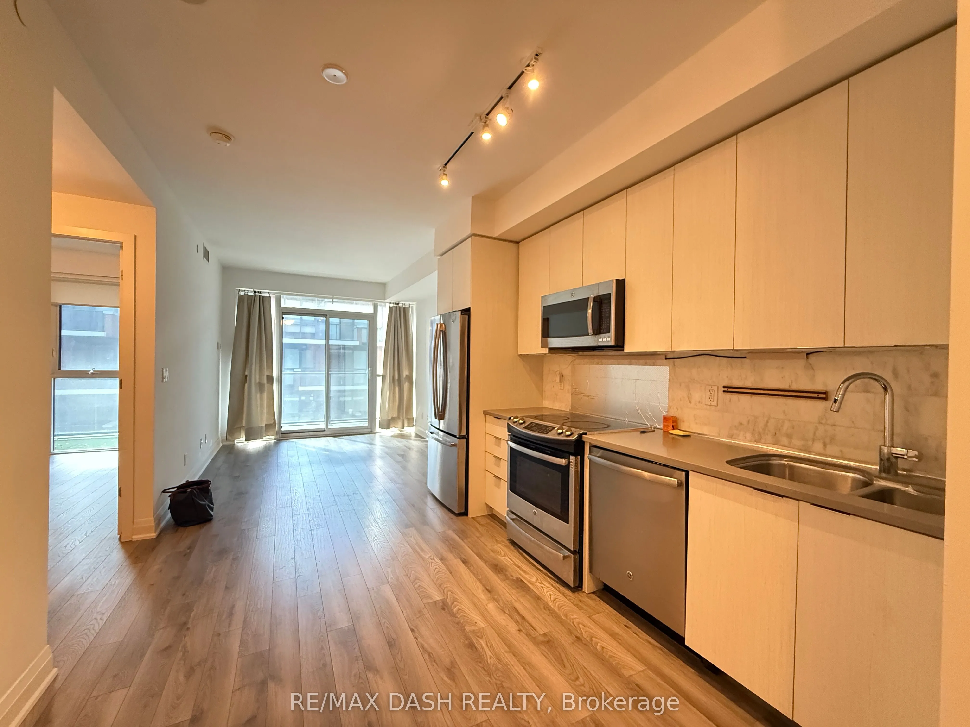 50 Bruyeres Mews, #621