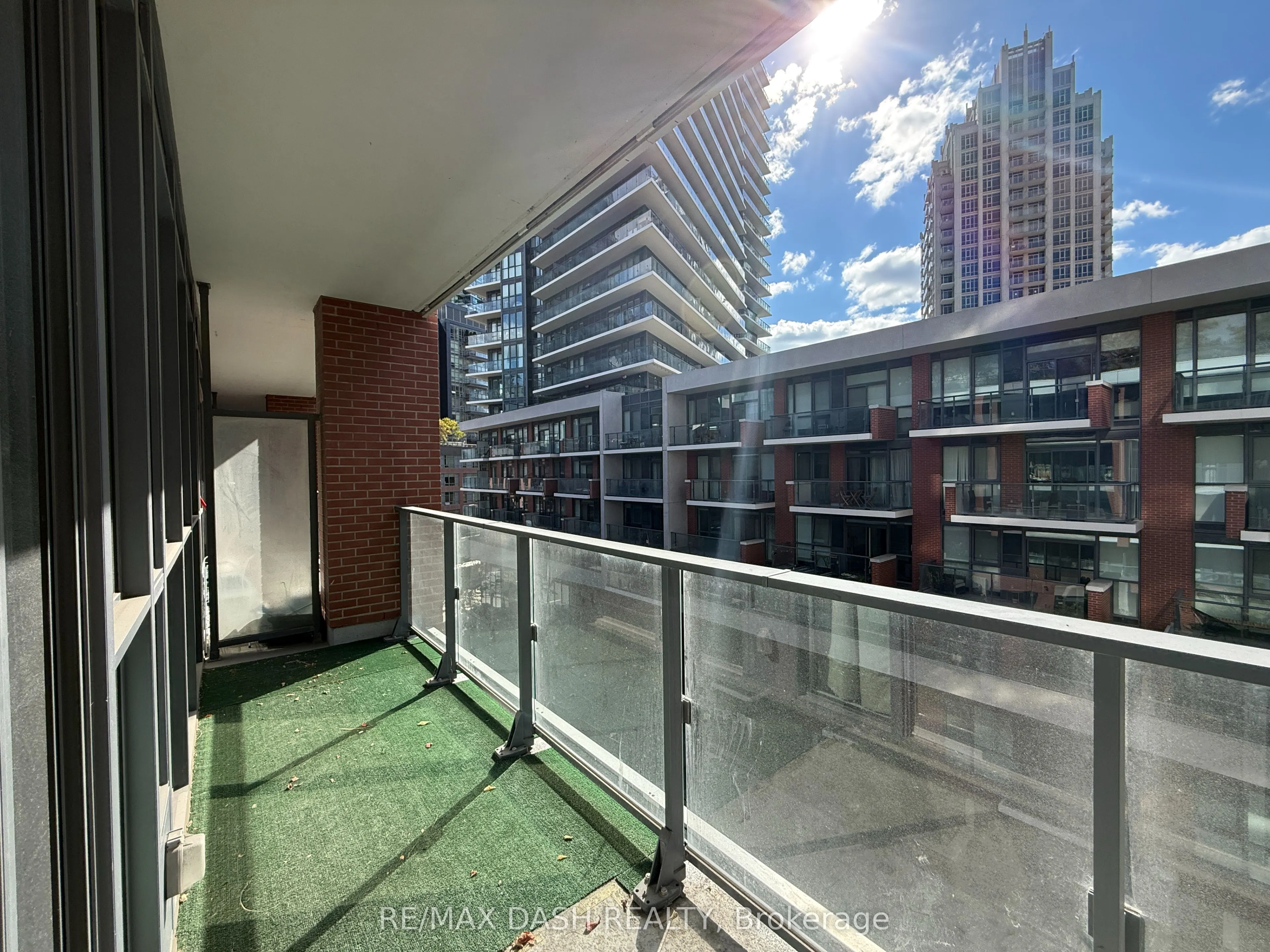 50 Bruyeres Mews, #621