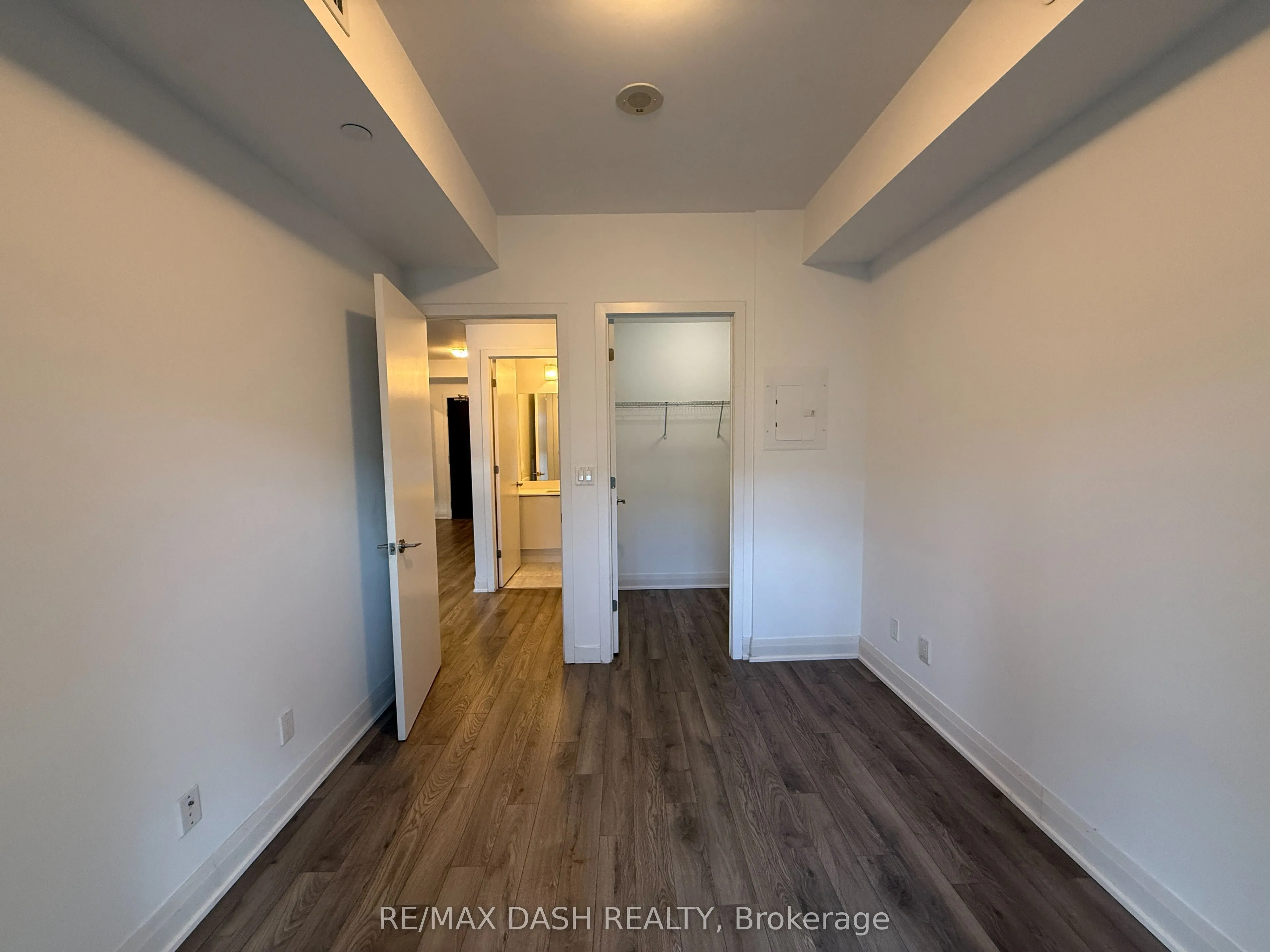 50 Bruyeres Mews, #621