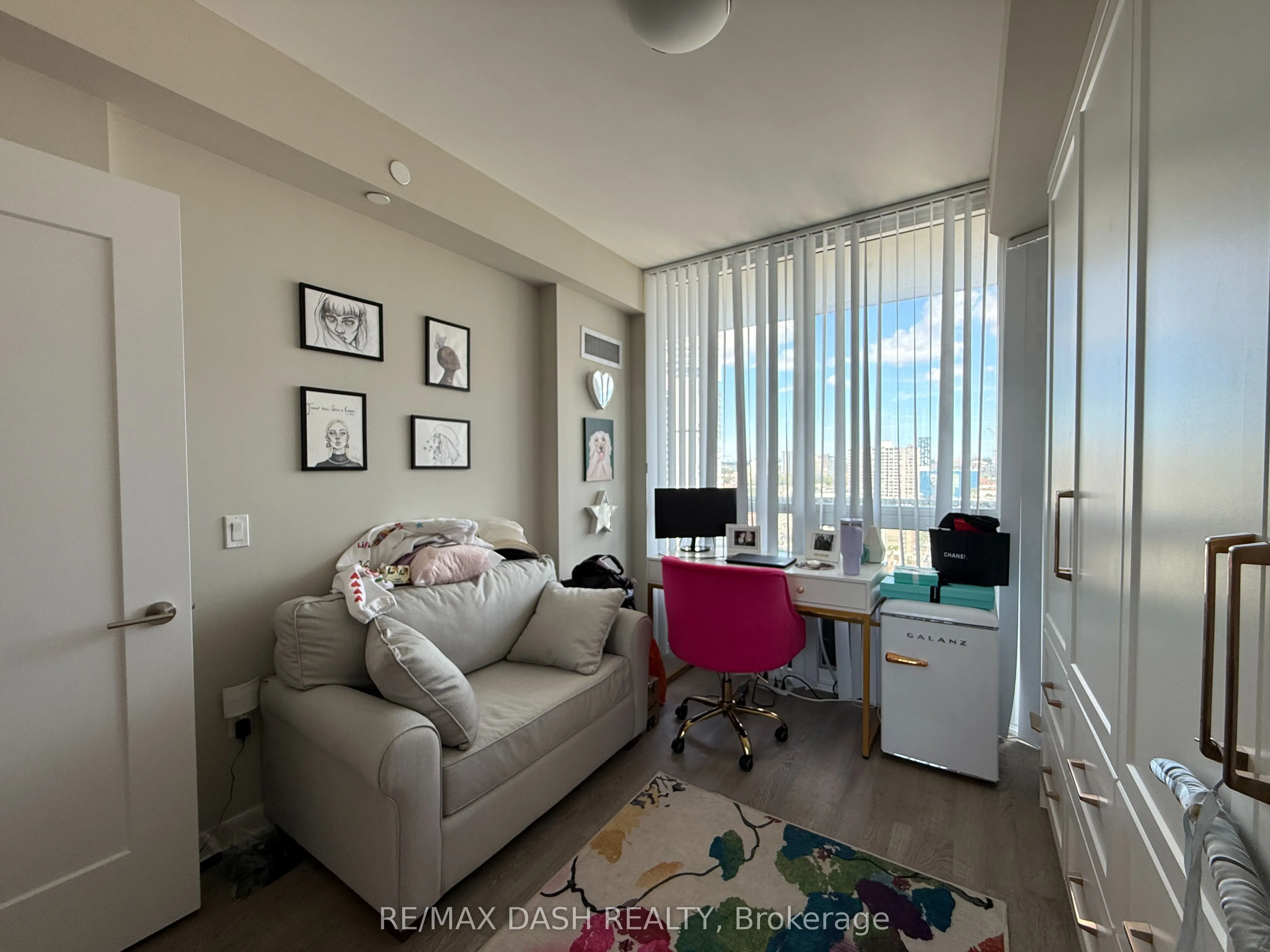 99 John Street, #1807
