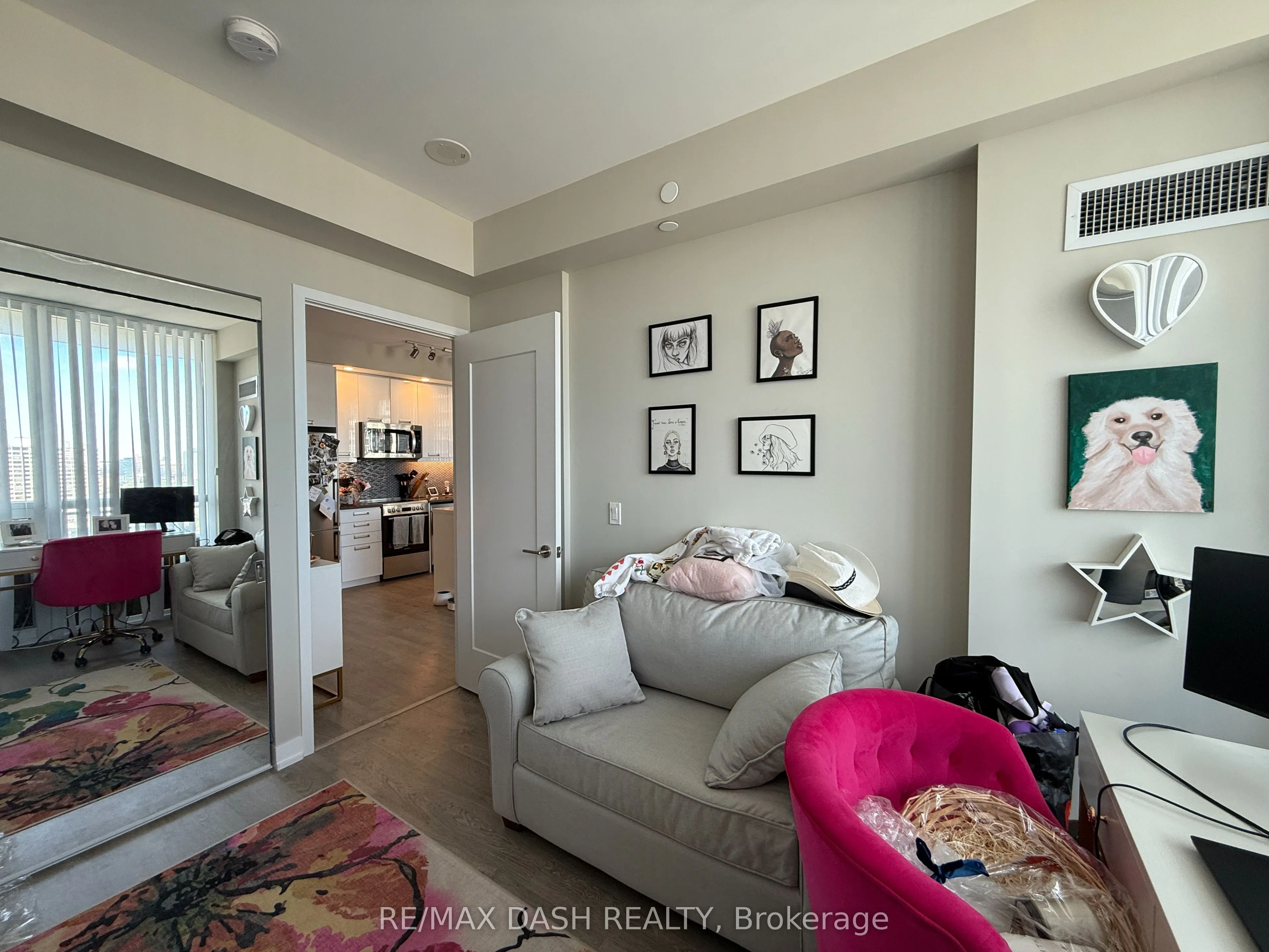 99 John Street, #1807