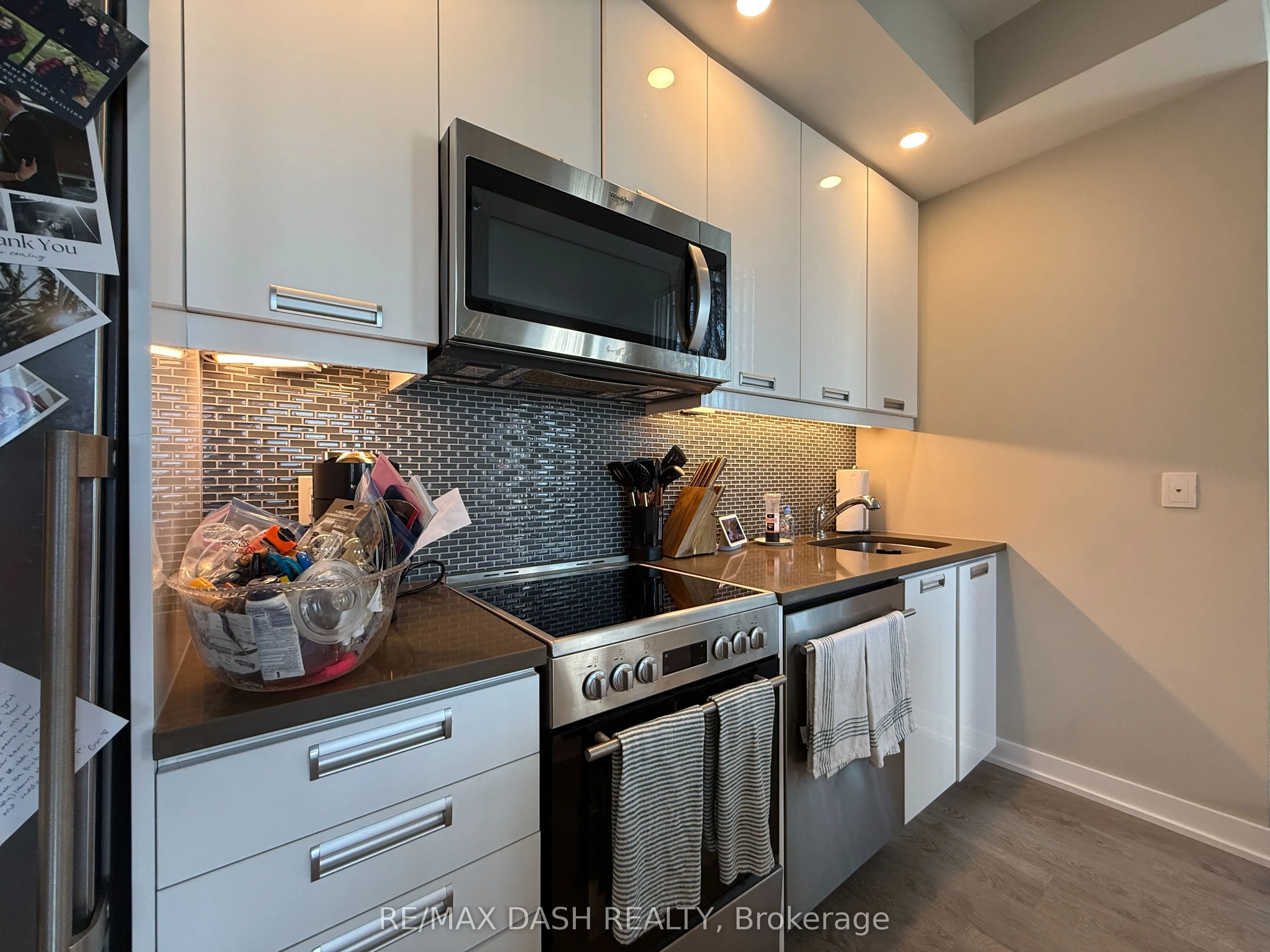 99 John Street, #1807