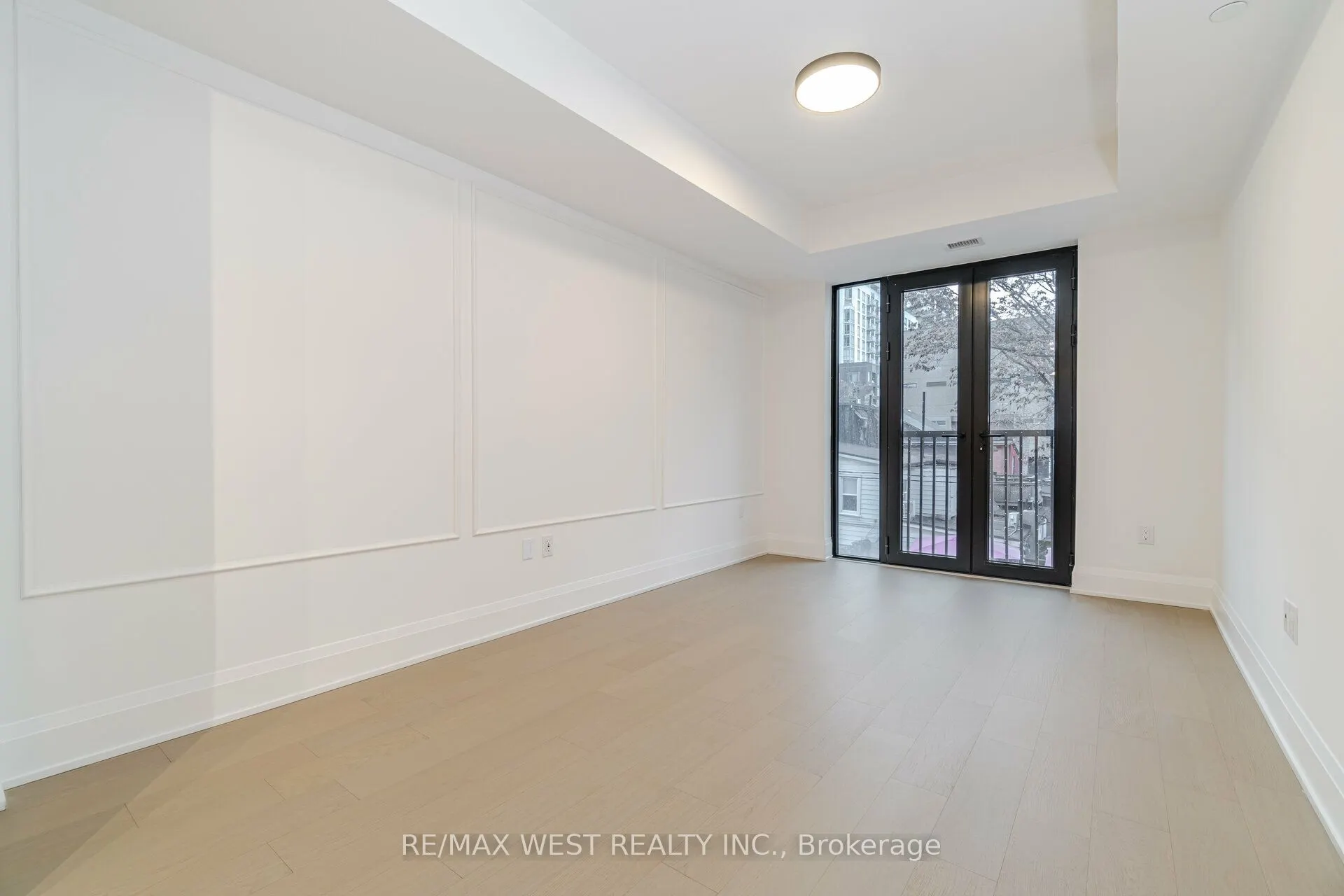 123 PORTLAND ST Street, #201
