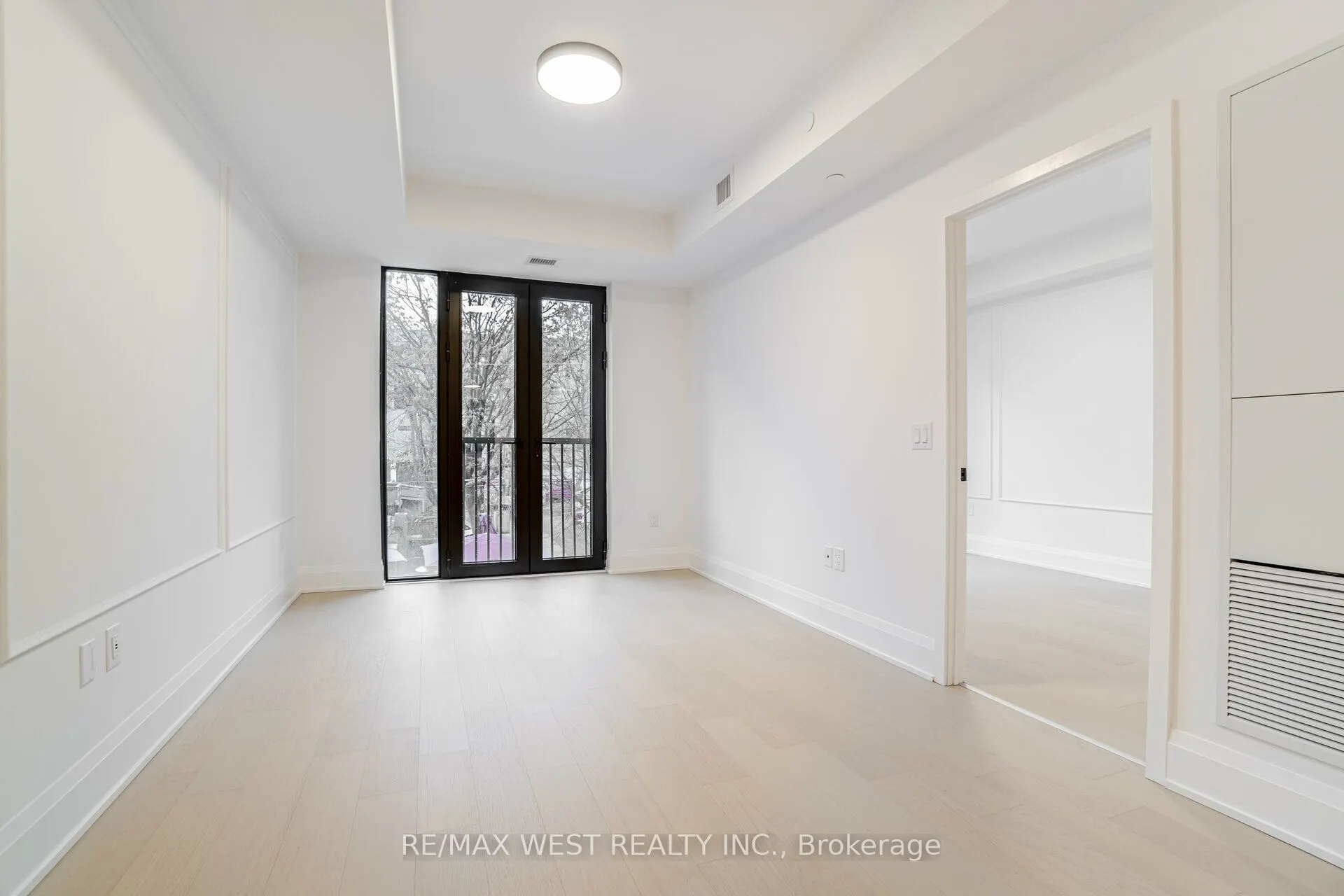 123 PORTLAND ST Street, #201