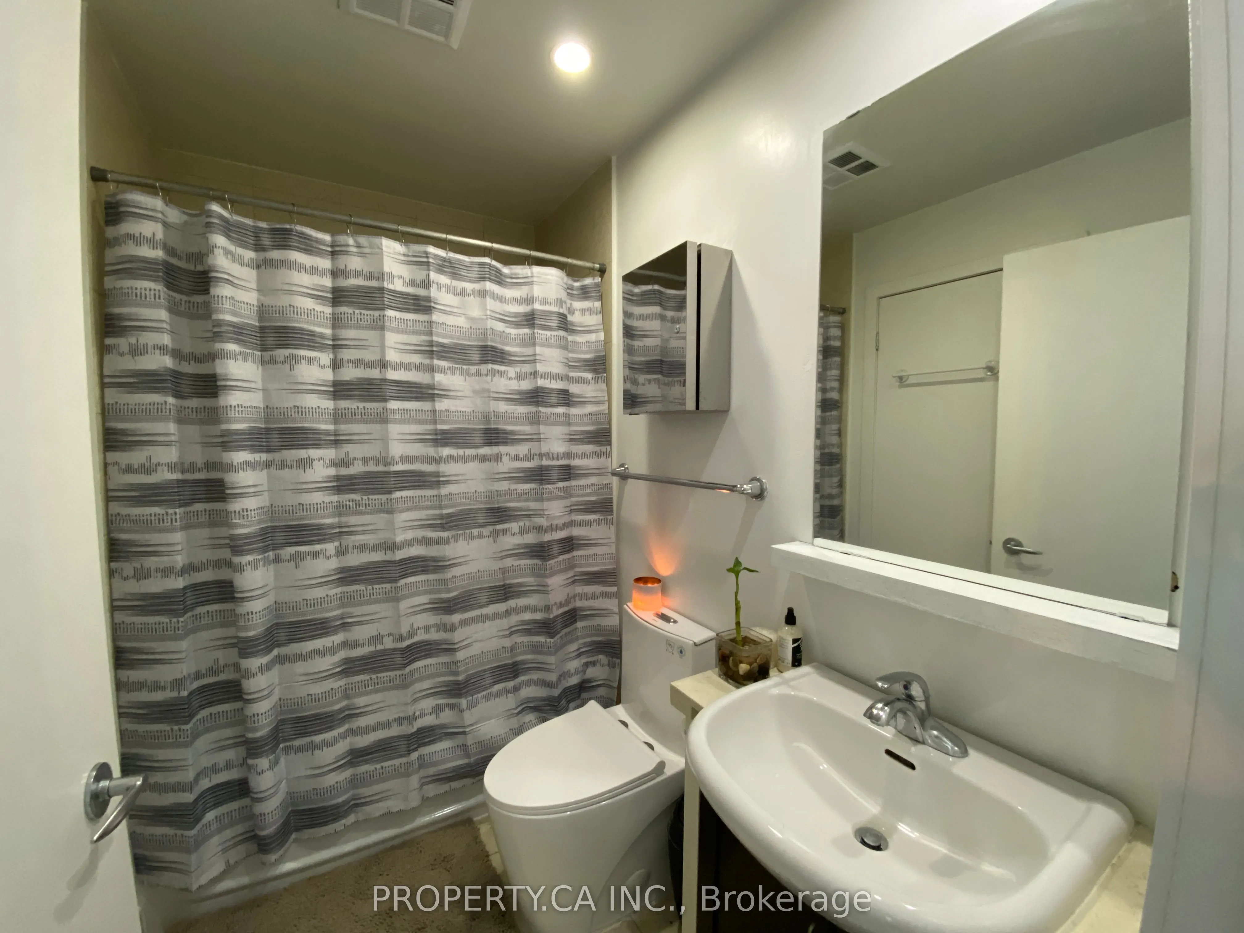208 Queens Quay W, #215