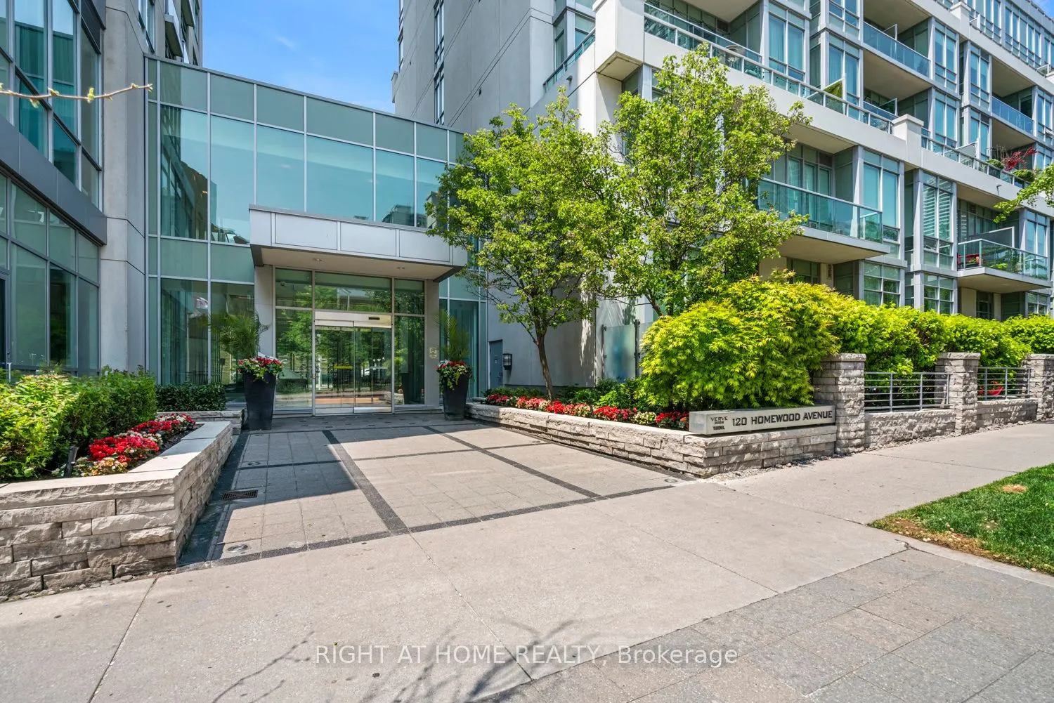 120 Homewood Avenue, #3302