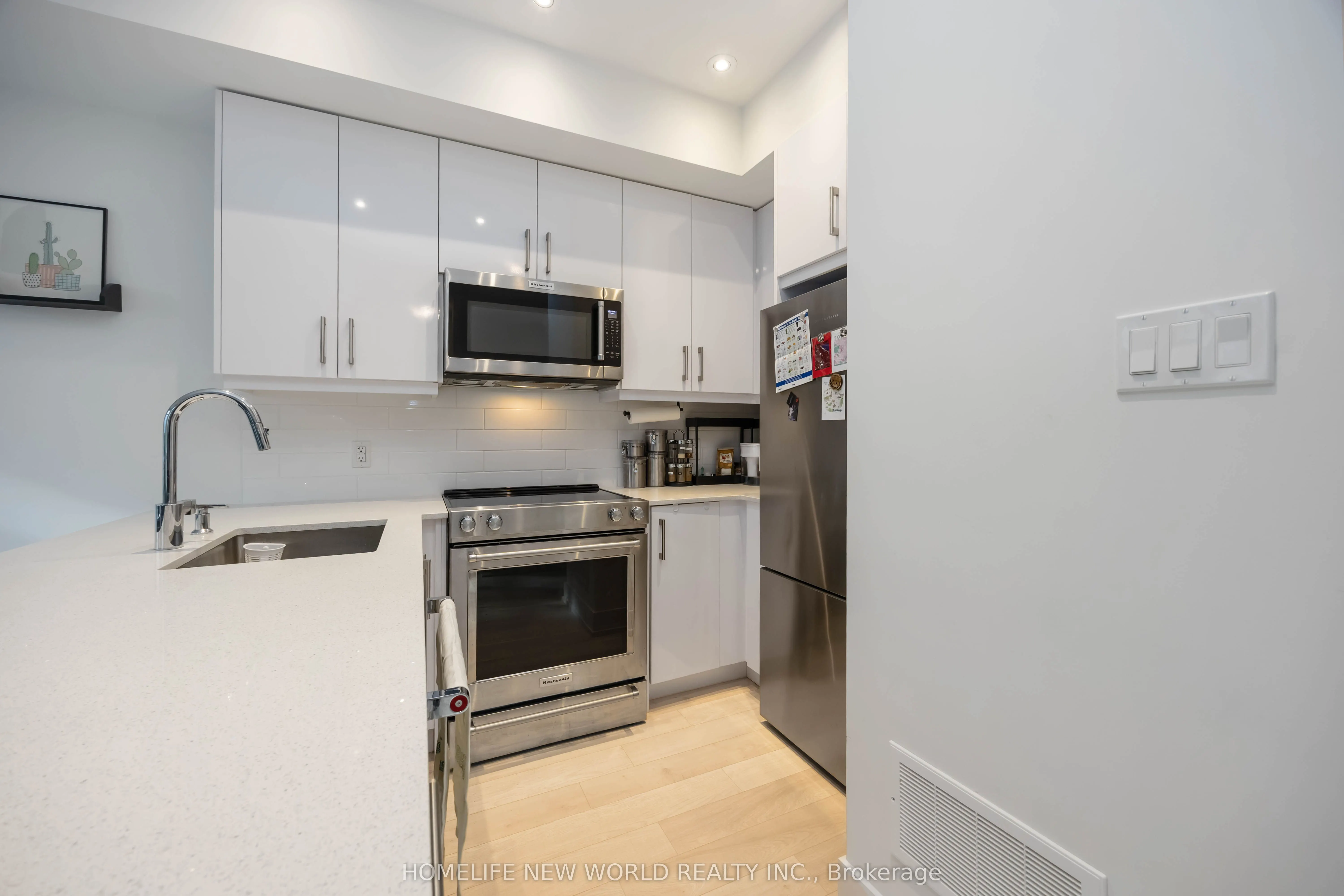 52 Holmes Avenue, #14