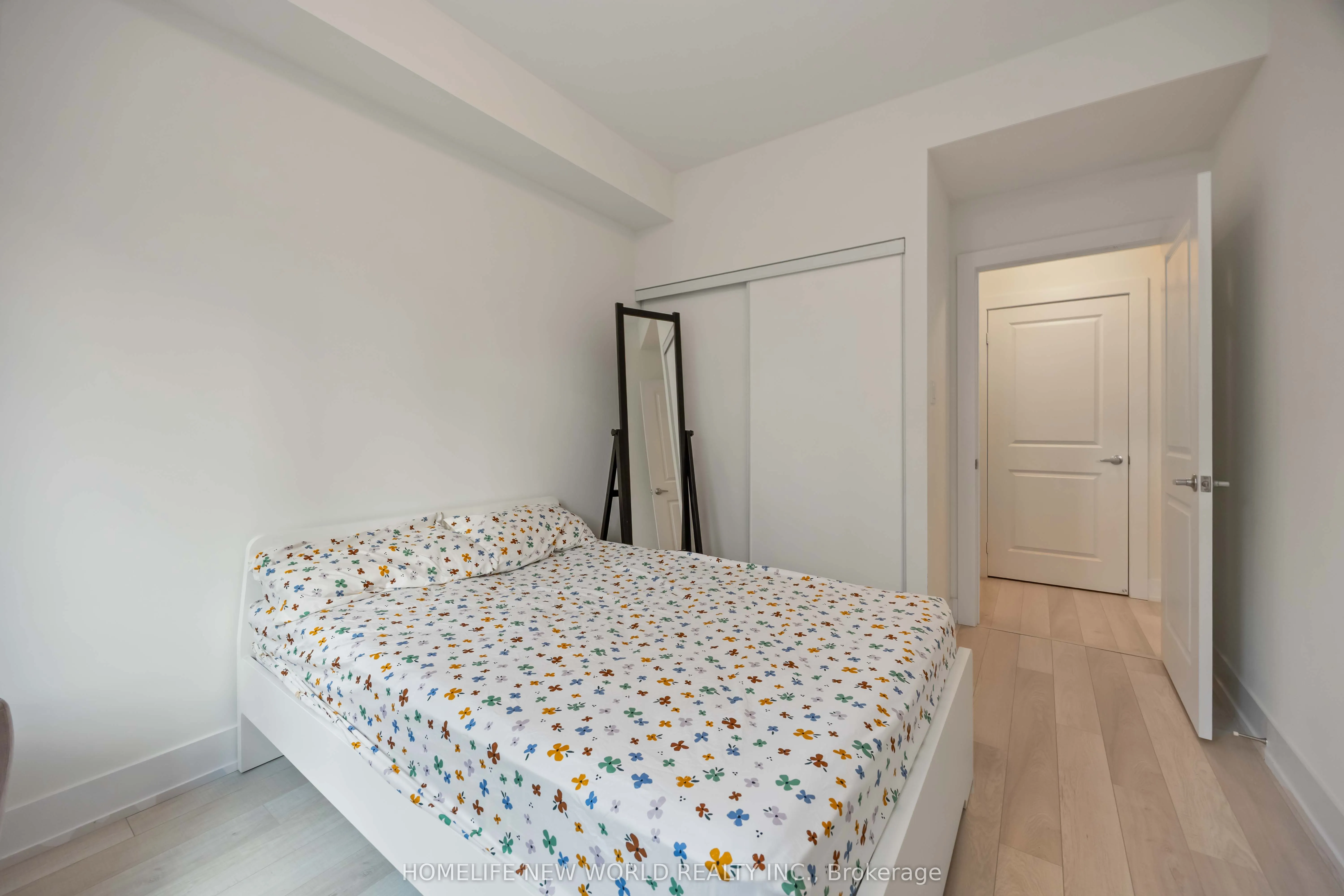 52 Holmes Avenue, #14