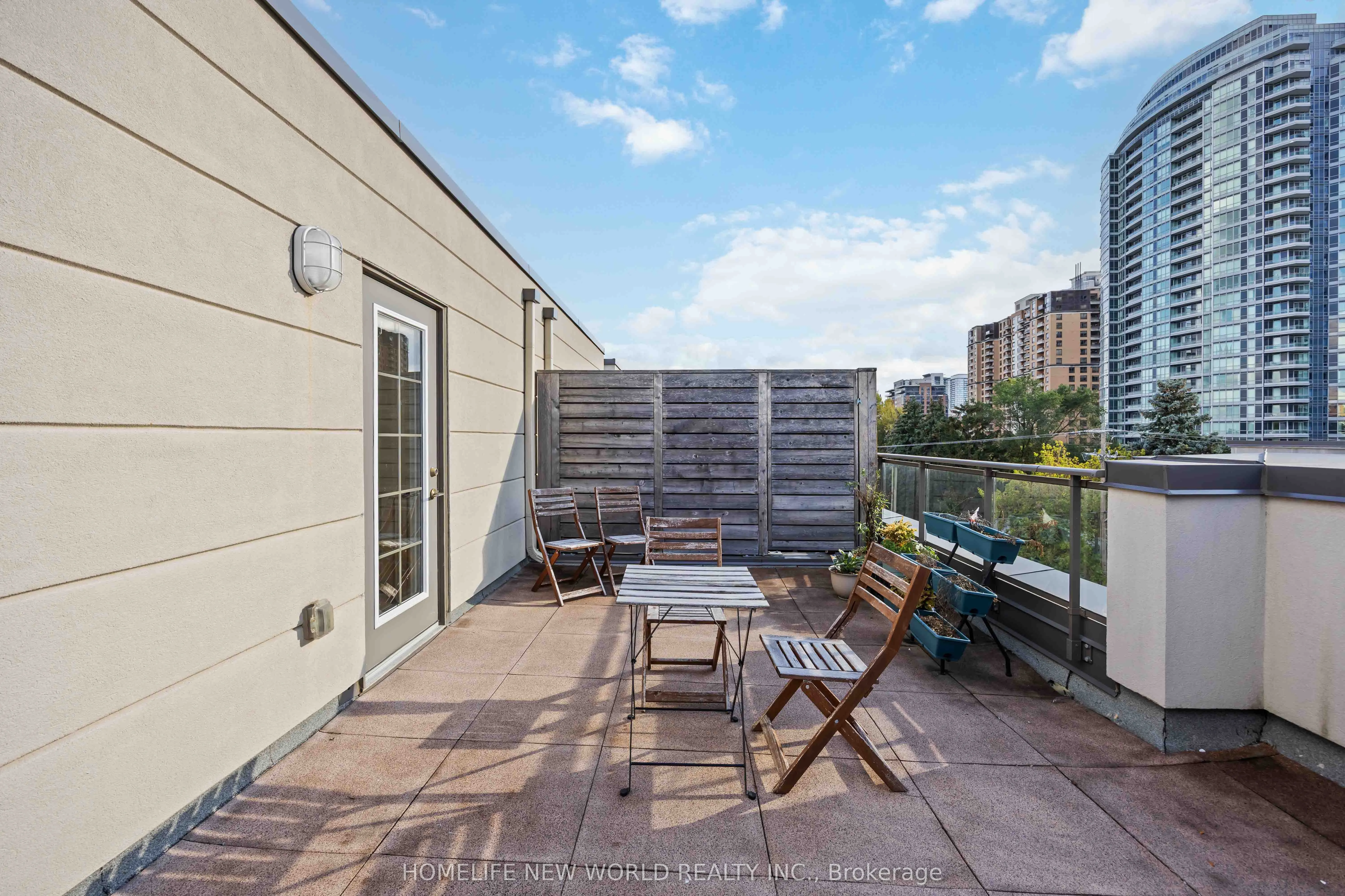 52 Holmes Avenue, #14