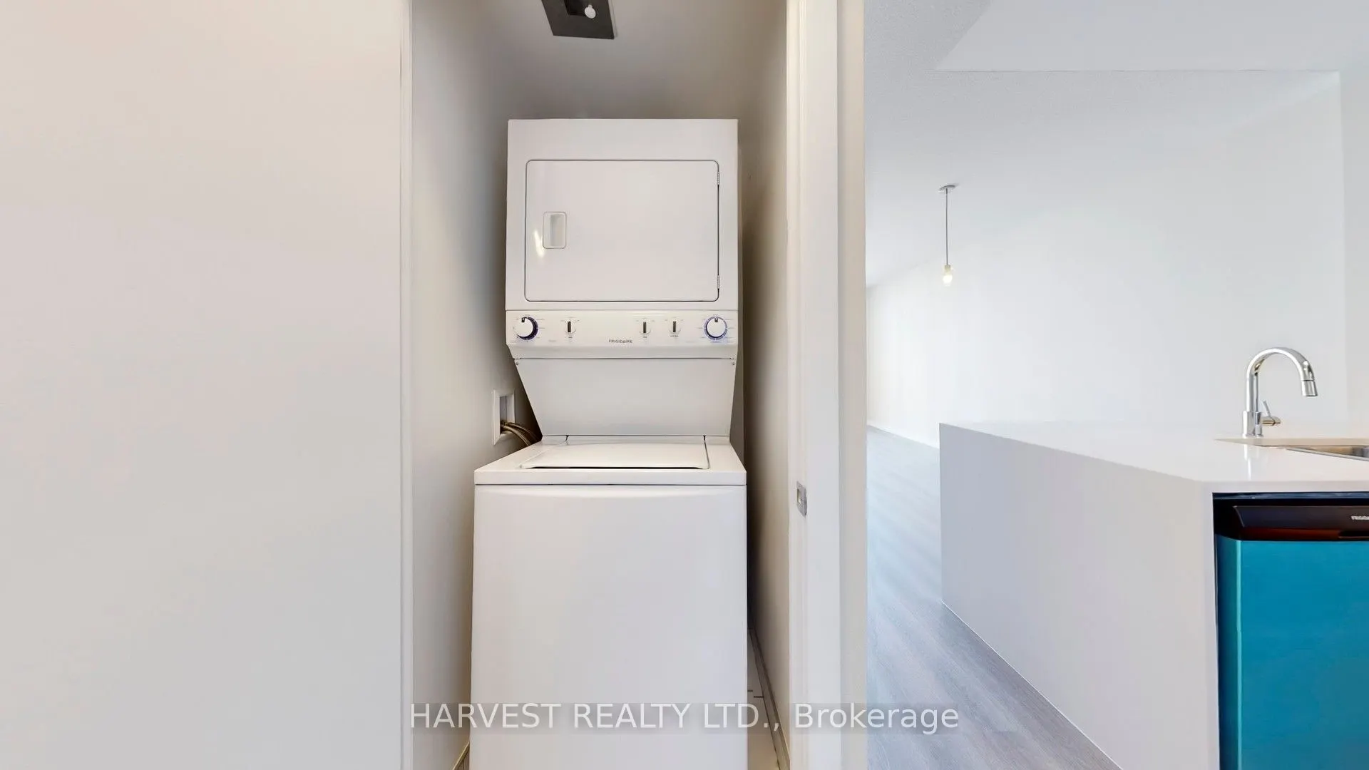 62 Forest Manor Road, #1002